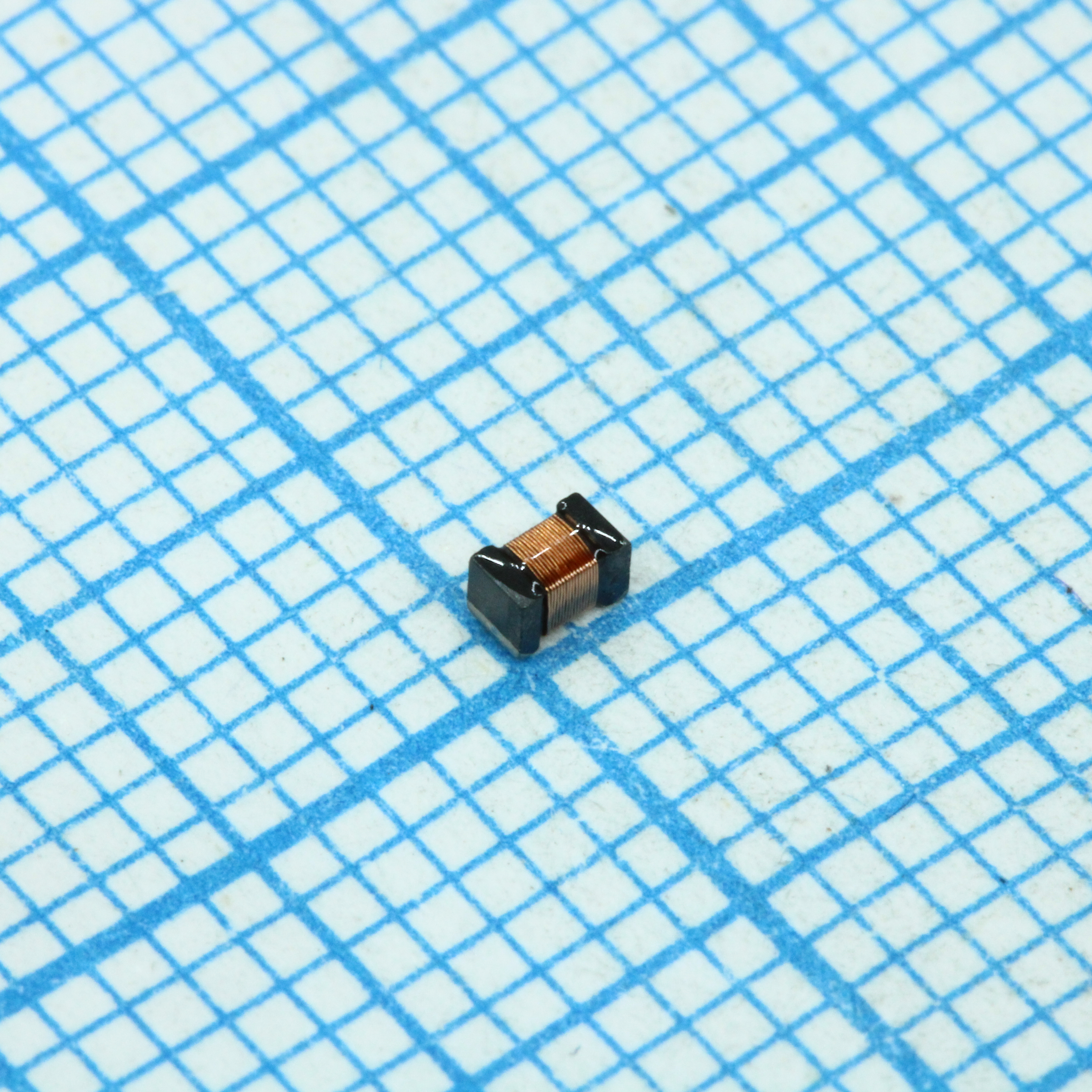 B82498B1152J - ЧИП-индуктивность общего назначения проволочная 1.5мкГн ±5% 7.96МГц 20Q-Фактор феррит 200мА 750мОм 0805 лента на катушке