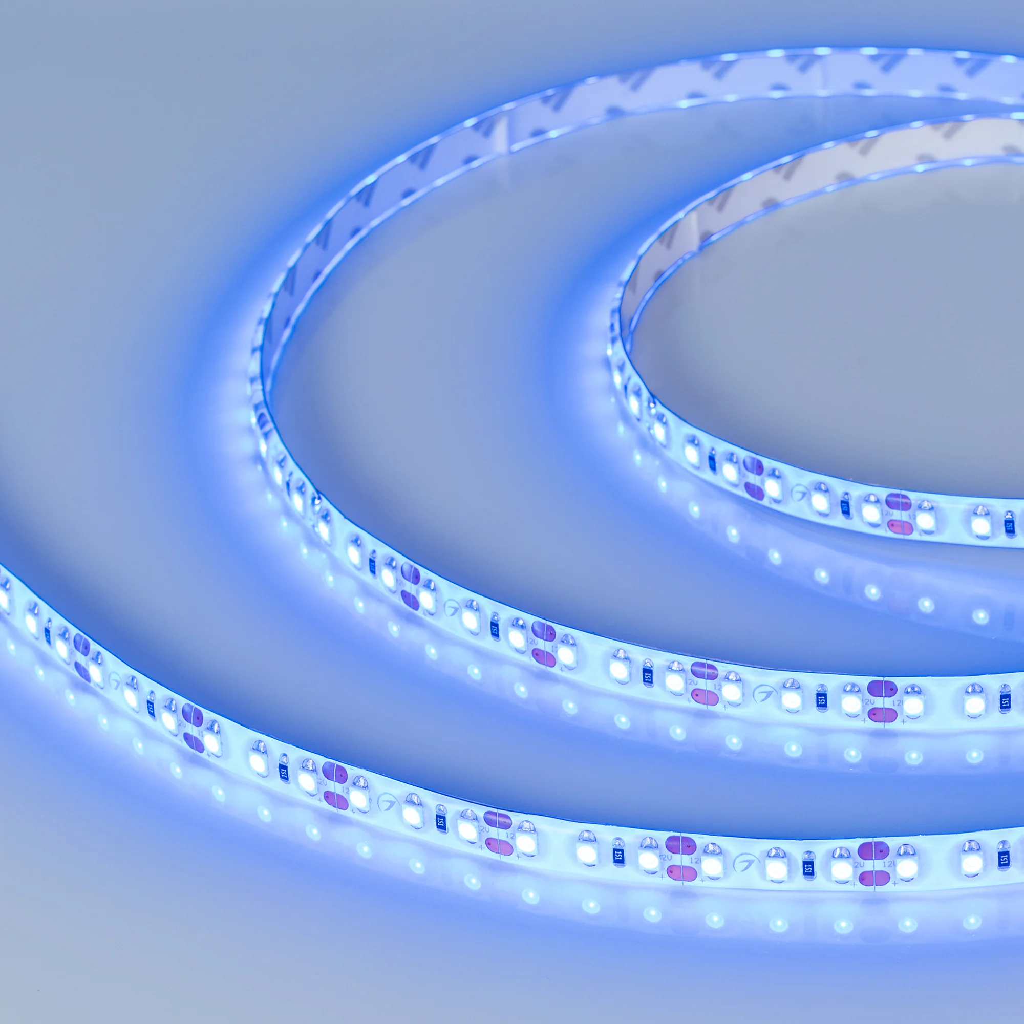 Лента герметичная RTW-SE-A120-8mm 12V Blue (9.6 W/m, IP65, 5m) 014798(2) - Светодиодная лента RTW-SE-A120, герметичная (SE-силиконовый верхний слой). Светодиоды 3528, 120 шт/м (600 шт на 5 м), белая плата, ширина 8 мм, скотч 3M. Цвет СИНИЙ 470 nm, угол 12