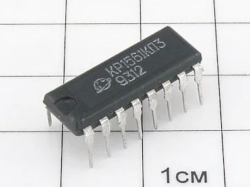 Микросхема КР1561КП3