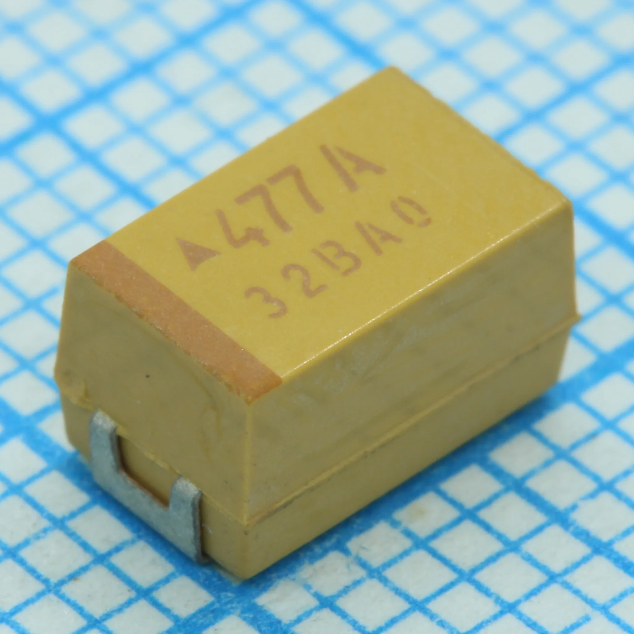 TS20001E680KET000R - ЧИП-конденсатор танталовый 68мкФ ±10% 25В типоразмер E (7.3 X 4.3 X 4.3мм) 125С лента на катушке