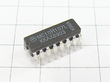 Микросхема MC10H107L