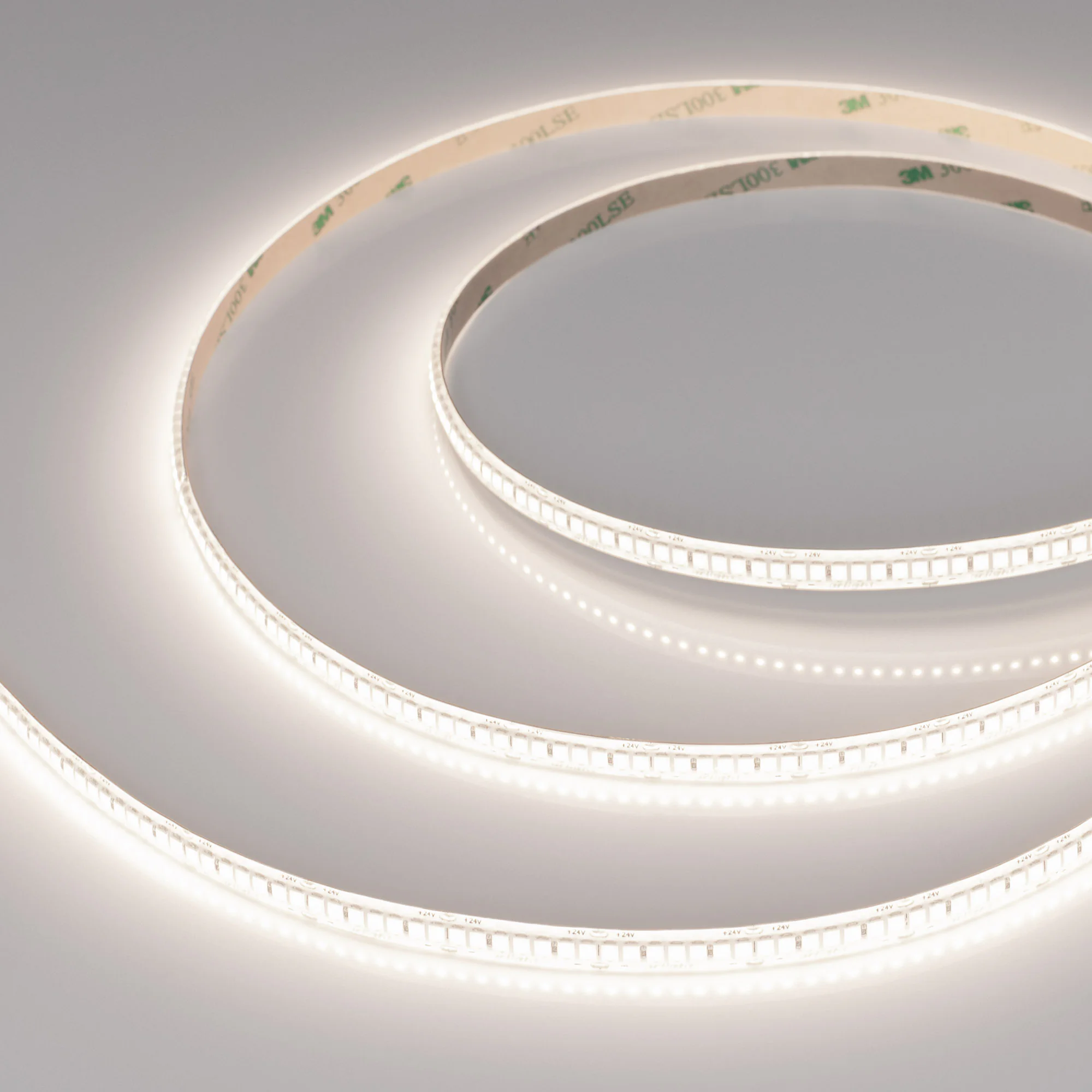 Лента герметичная RTW-SE-A280-8mm 24V Day4000 (10 W/m, IP65, 5m) 045559 - Светодиодная лента RTW-SE-A280, герметичная IP65 (SE - силиконовое покрытие). Светодиоды 2835, 280 шт/м (1400 шт на 5м), белая плата, скотч 3M. Цвет ДНЕВНОЙ 4000K, цветопередача CRI