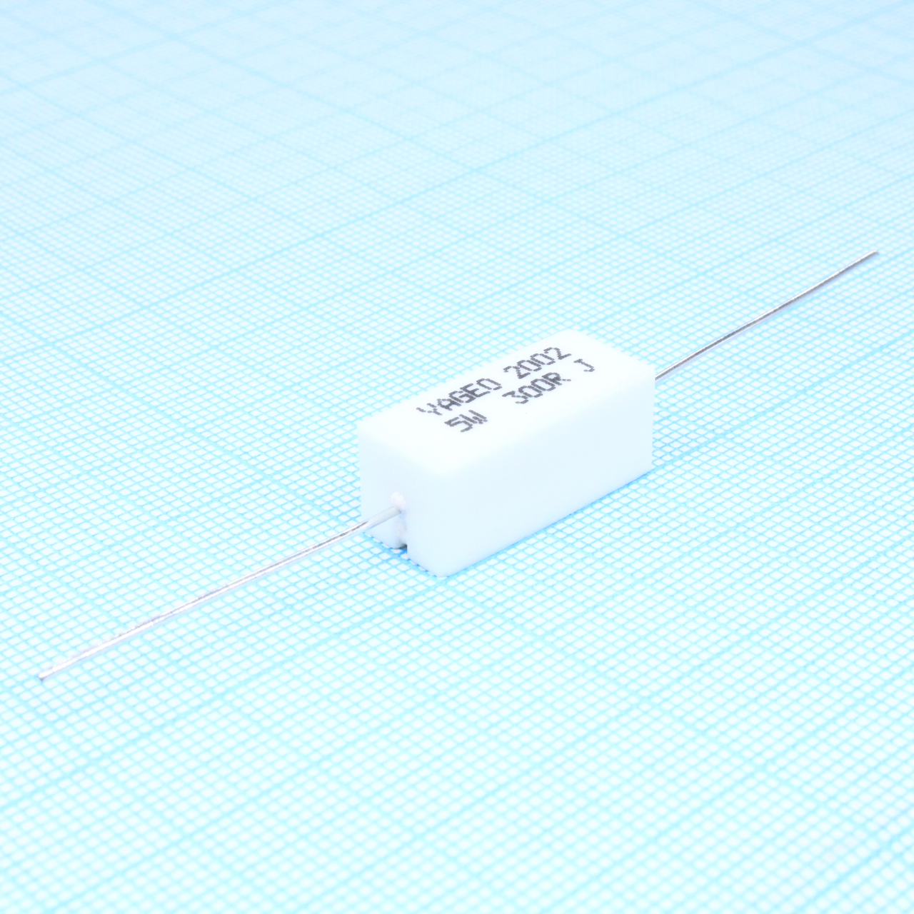 SQP500JB-300R - Резистор керамический цементный аксиальный (SQP) 5Вт 300Ом ±5%