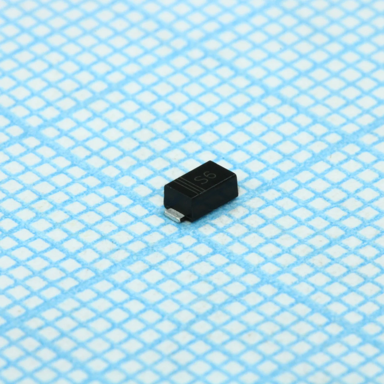 MBRX160 - Диод Шоттки  60V 1А 0.72V
