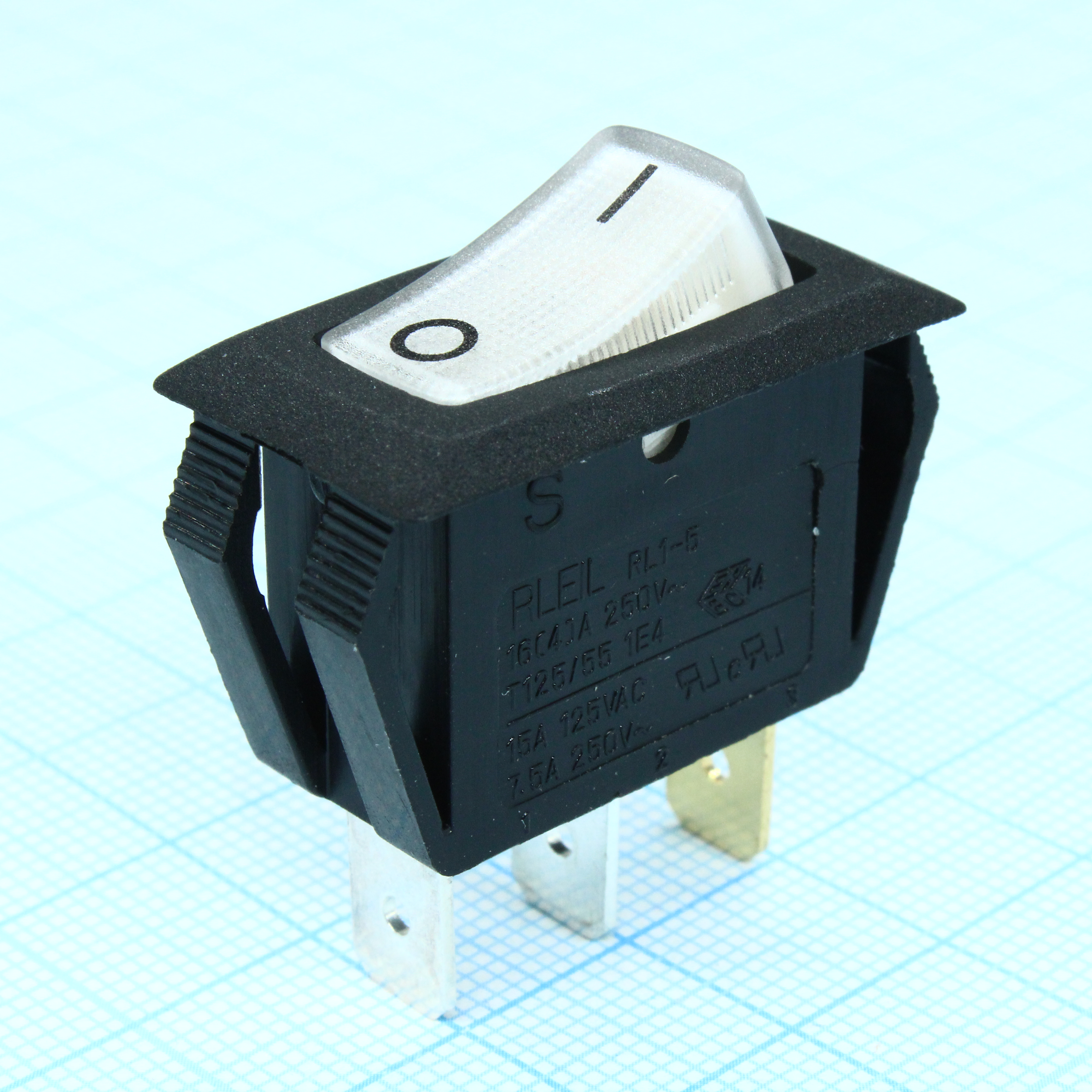 L-KLS7-005 -11/N-C-2  WT/BK-P1-S(2) - Тумблер ON-OFF с красной подсветкой 250В