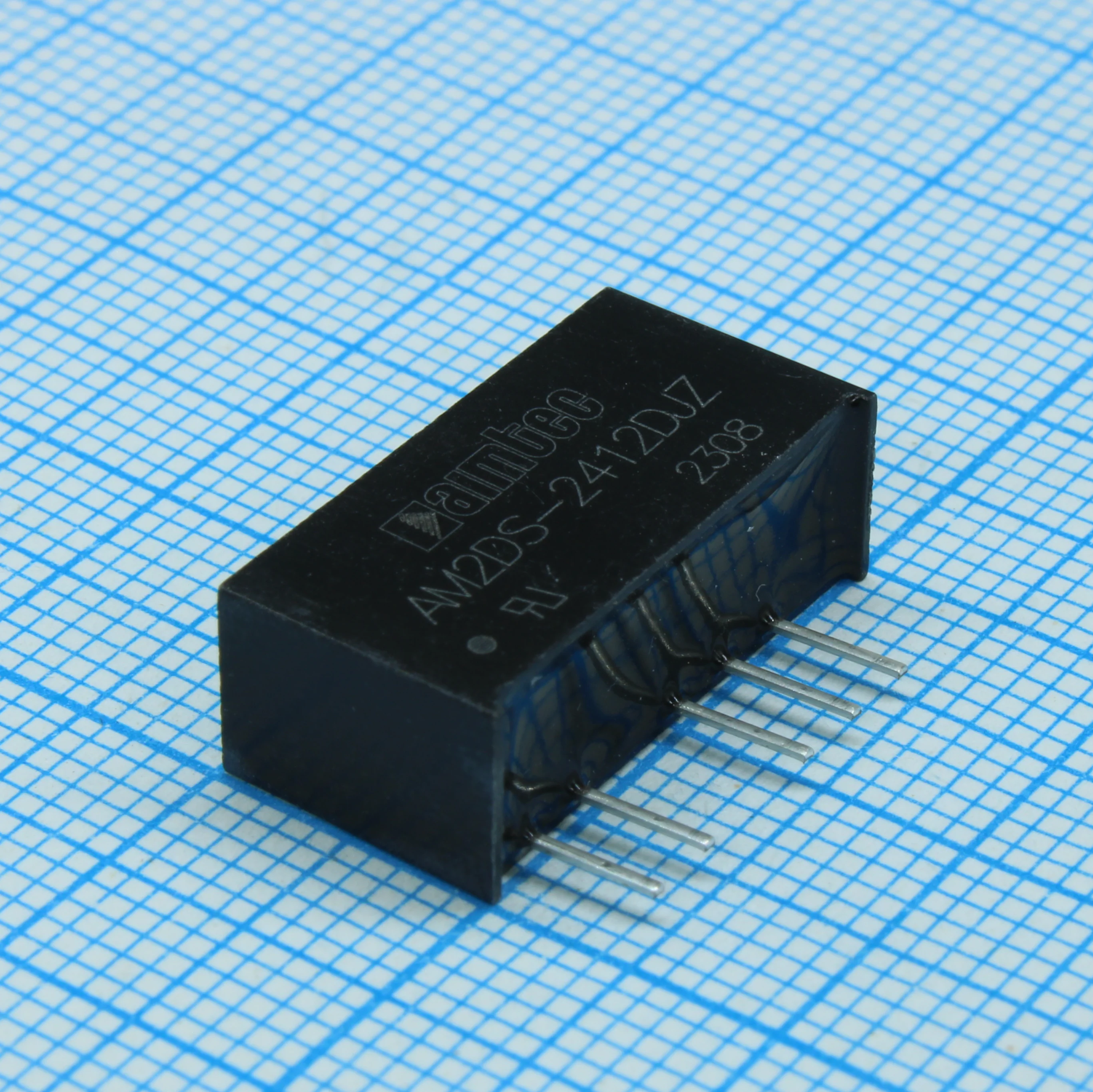 AM2DS-0509DJZ - DC/DC, 2Вт, вход 4.5…5.5В, выход ±9В/±0.011…0.111А, изоляция 1000В DC, КПД 85%, максимальная емкостная нагрузка не более ±470мкФ, SIP7, 19.65x7.05x10.16мм, -40…105°C, пластик