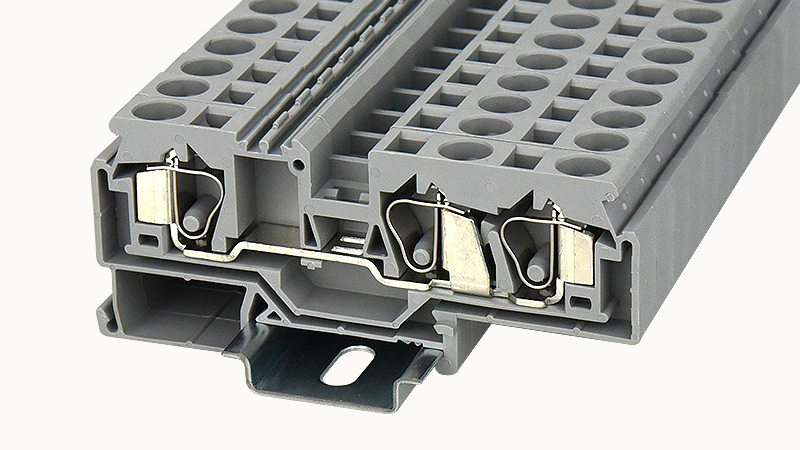 Проходная клемма WS10-TW-01P-11 - Проходная клемма, 3 точки подключения, тип фиксации провода: тип фиксации провода: пружинный, номинальное сечение: 10 мм кв., 57A, 800V, ширина: 10 мм, цвет: серый, тип монтажа: DIN35