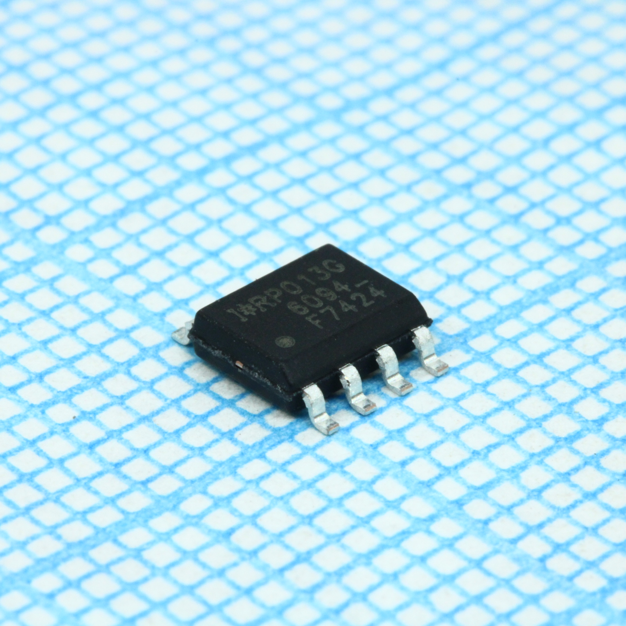 IRF7424TRPBF - Транзистор полевой MOSFET P-канальный 30В 11A