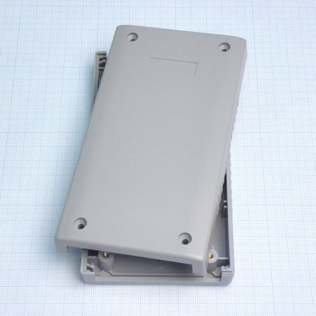 G413 - Корпус из ударопрочного жаростойкого ABS пластика, серый