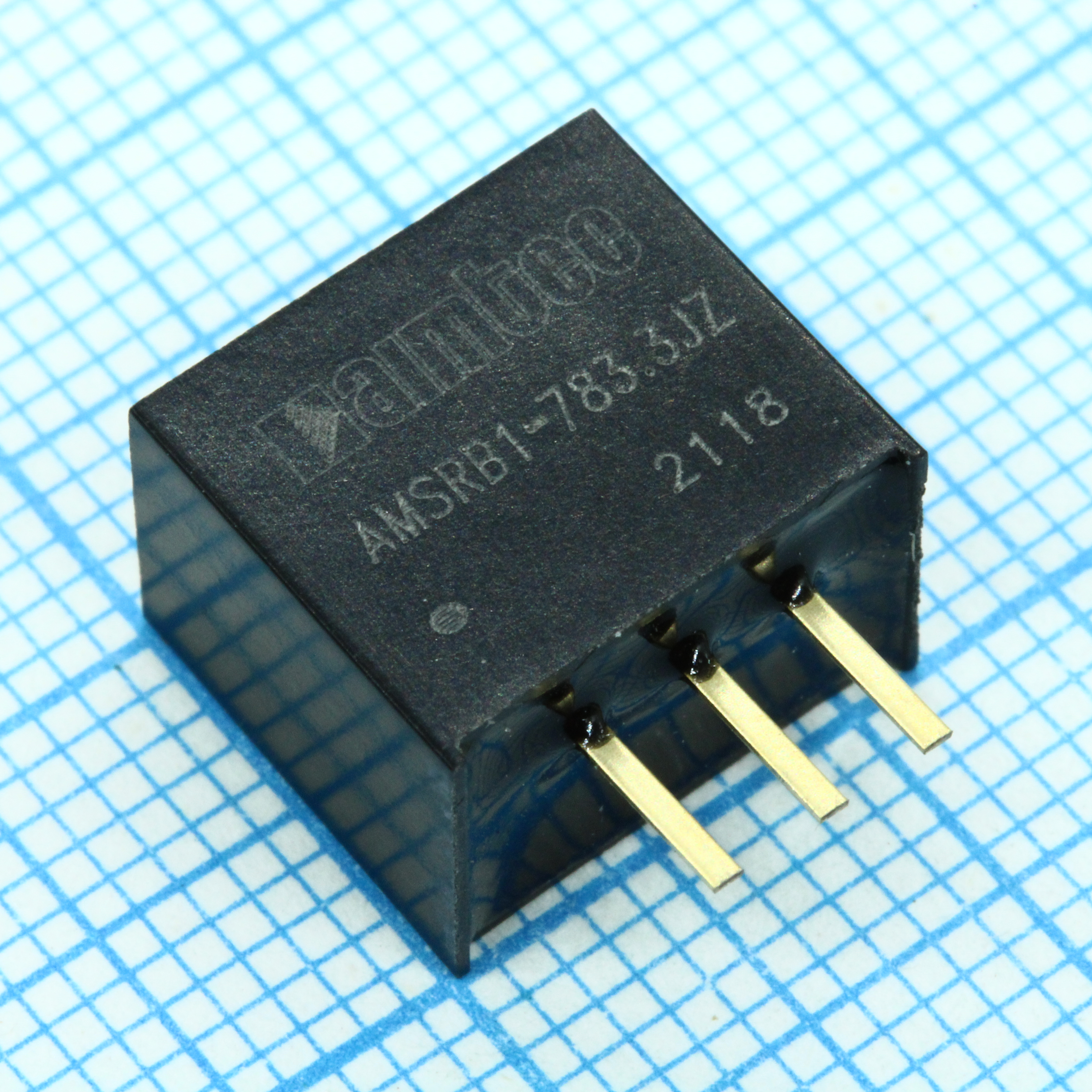 AMSRB1-783.3JZ - DC/DC, 3.3Вт, вход 6…36В, выход 3.3В/1А, без гальваноразвязки, КПД 80…90%, SIP3, 11.6x8.0x10.4мм, -40…85°C, пластик