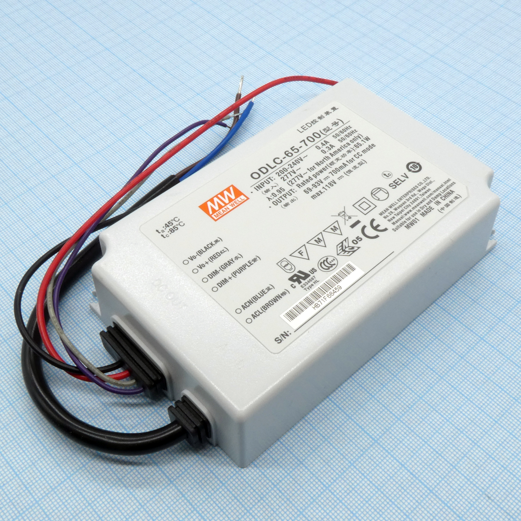 ODLC-65-700 - AC-DC, 65.1Вт, вход 180…295В AC, 47…63Гц/254…417В DC, ККМ, выход 69…93В/700мА, изоляция 3750В AC, в кожухе 121х77х28.5, -20…+85°С (корпус), димминг 0...10 В/ШИМ