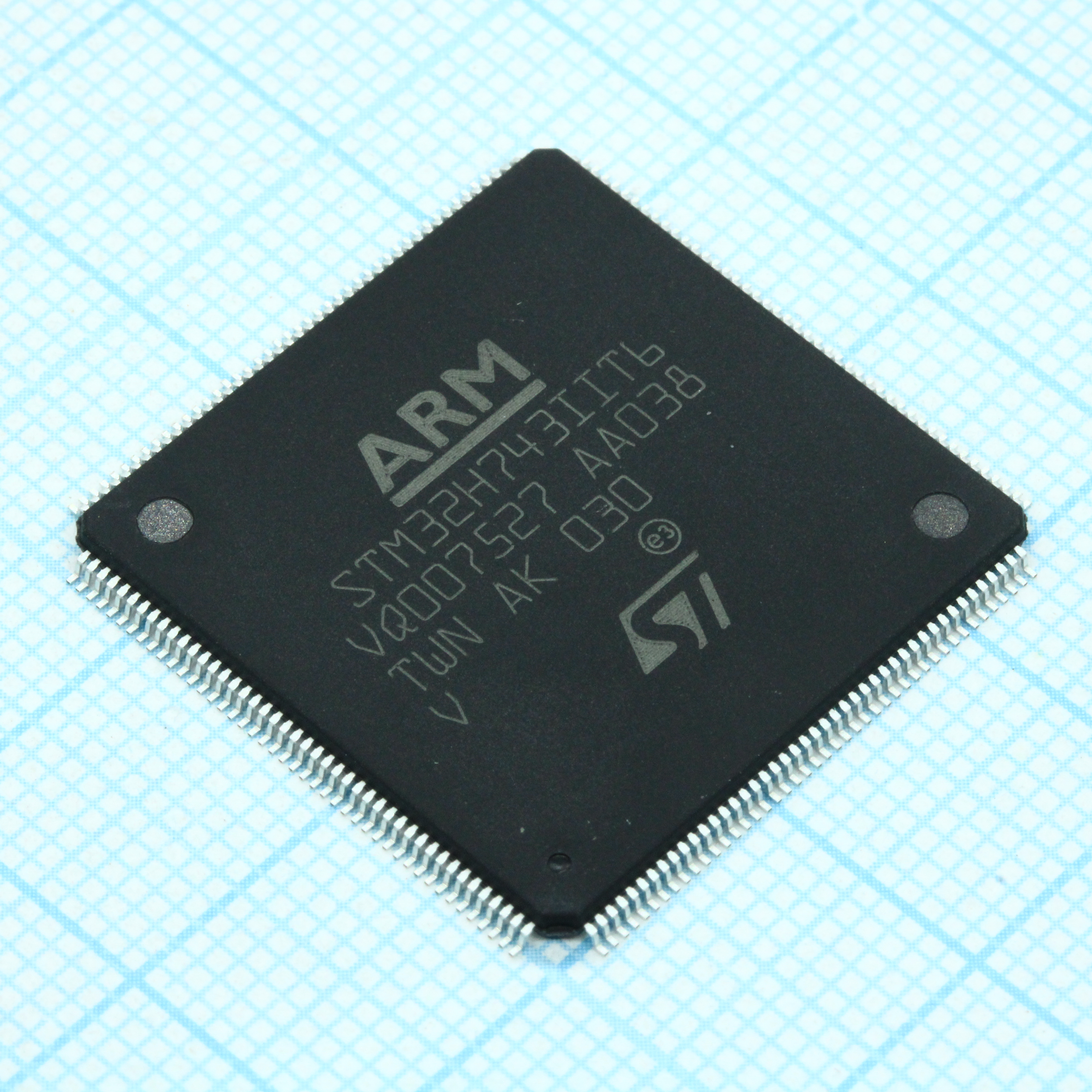 STM32H743IIT6 - Микроконтроллер STM32 32-бит 2 МБ Флэш-память 1 кБ ОЗУ LQFP-176