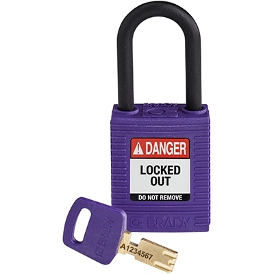 gws150272 - Замок SafeKey нейлоновый с пластиковой дужкой, высота дужки – 38 мм, диаметр дужки – 6.4 мм, нейлоновый корпус, размеры корпуса – 46х38х19 мм, цвет – фиолетовый, 1 шт/упак