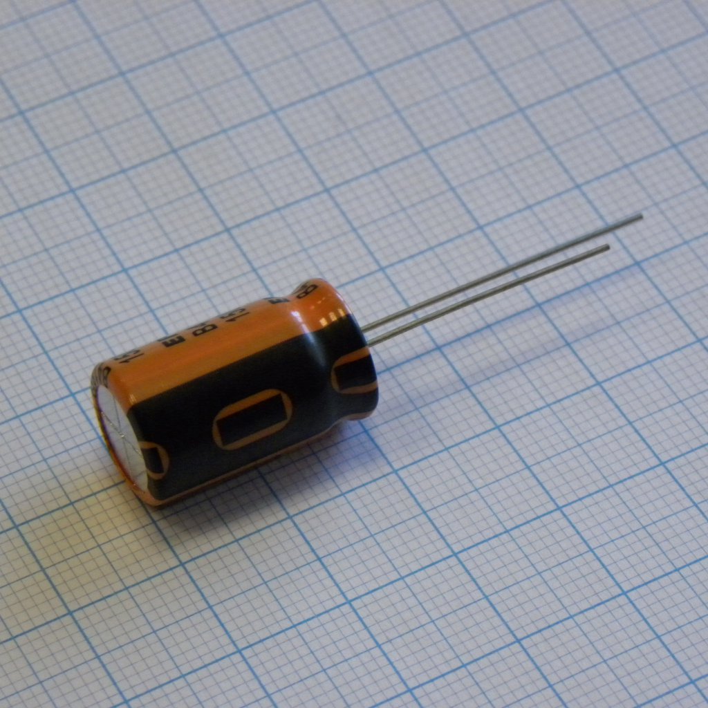 B41858C4158M - Конденсатор радиальный алюминиевый 1500мкФ 16В ±20%