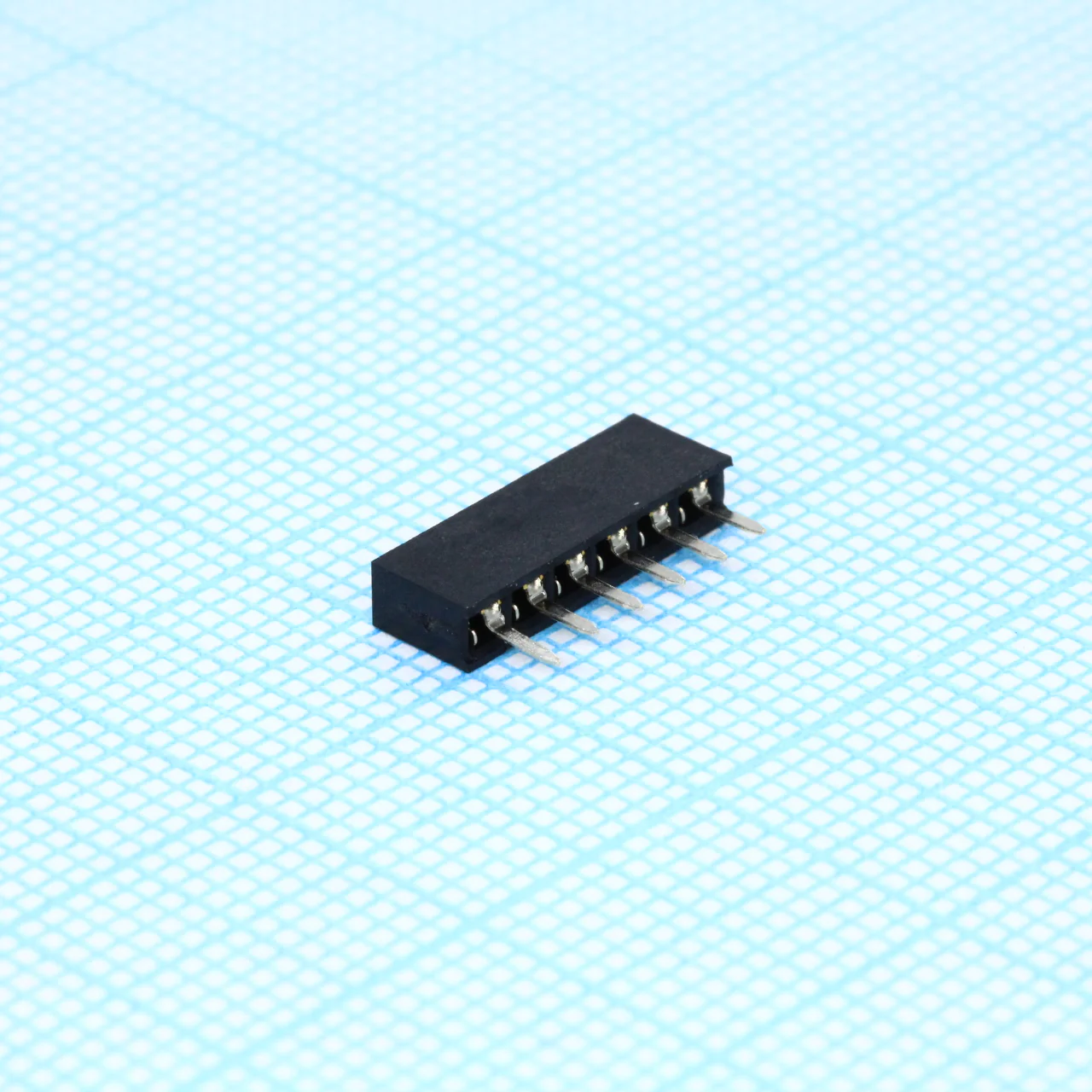 DS1026-01-1X6S8BV - Гнездо на плату 1х6 конт., шаг 2.00мм, высота 4.3мм, позолоч.