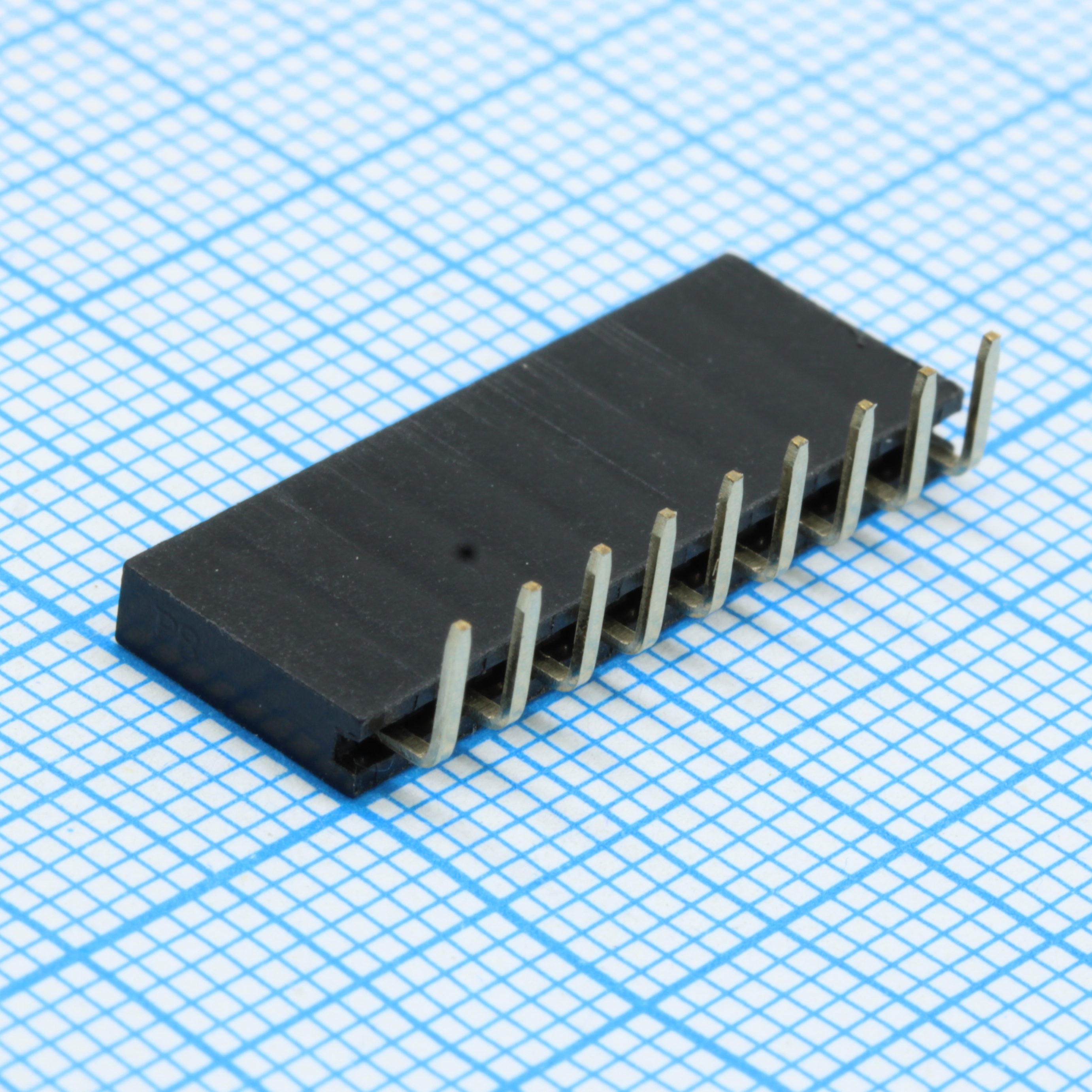 DS1024-1X9R2 - Гнездо на плату угловое 1x9 конт., шаг 2.54 мм., длина 8.5мм
