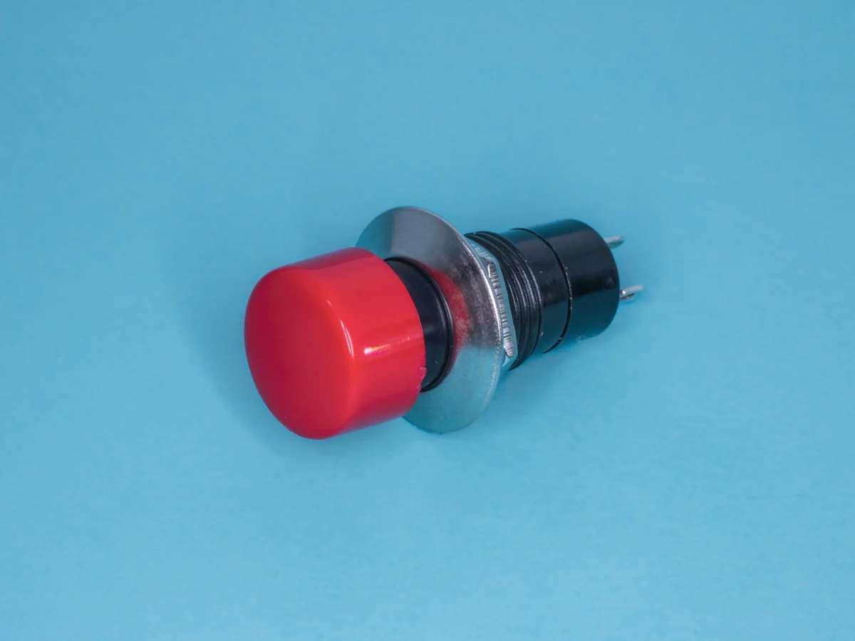 PSW-2F-R - Кнопка круглая 14мм 220в 1А с фиксацией, красная