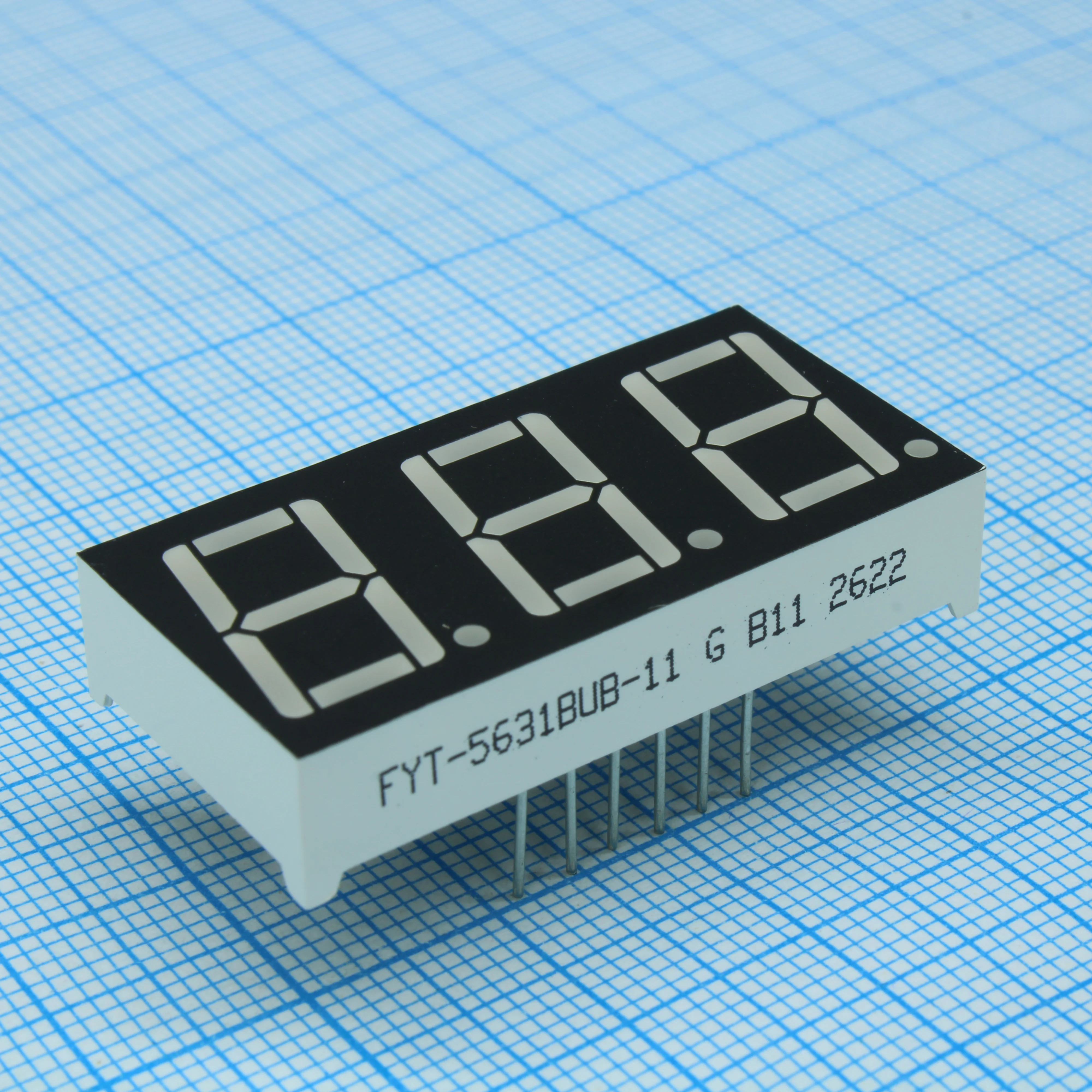 FYT-5631BUB-11 - 3-х разрядный индикатор 14,2мм/синий ультра/470нм/80-90мКд/ОА