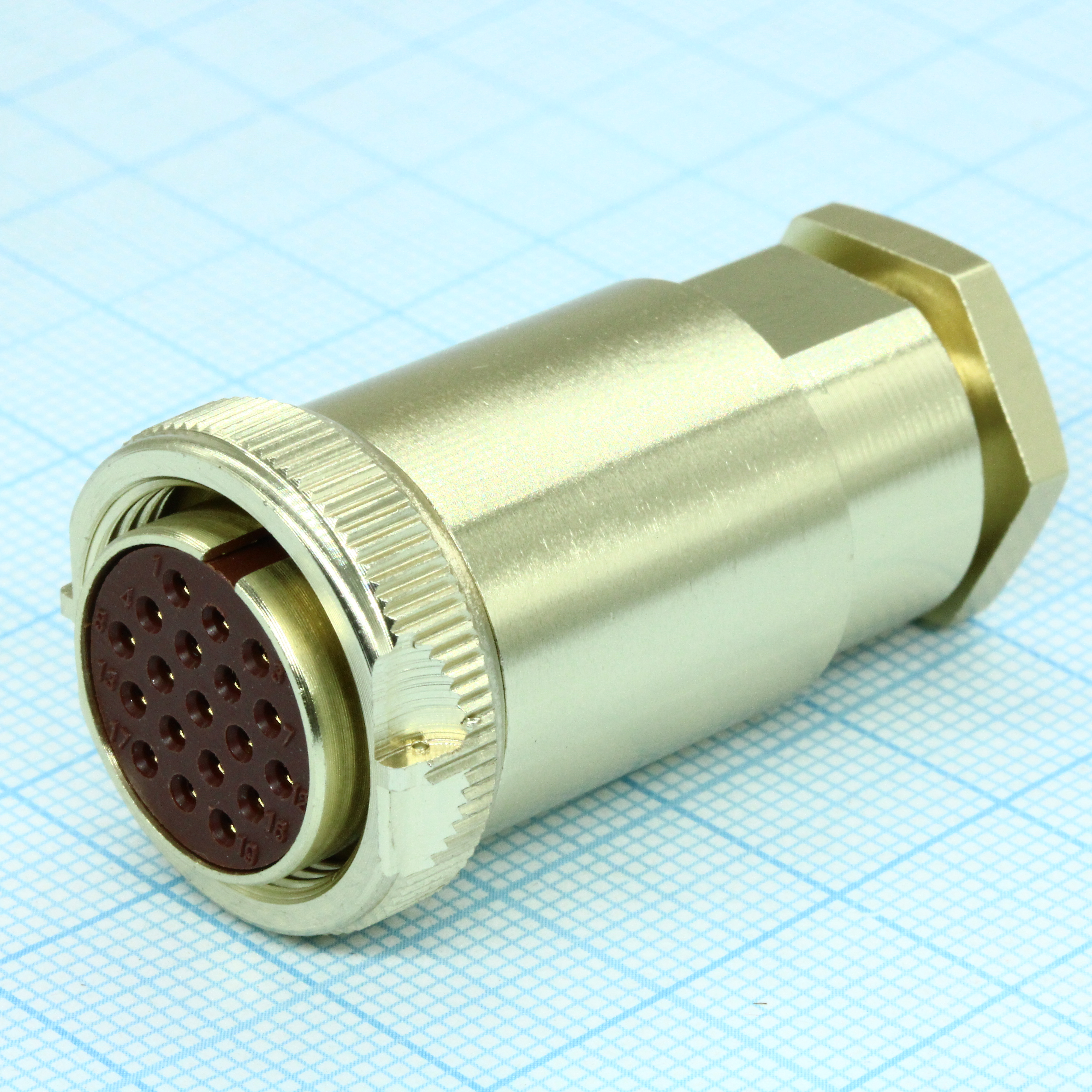 PY04-19TK - Кабельная розетка с кожухом