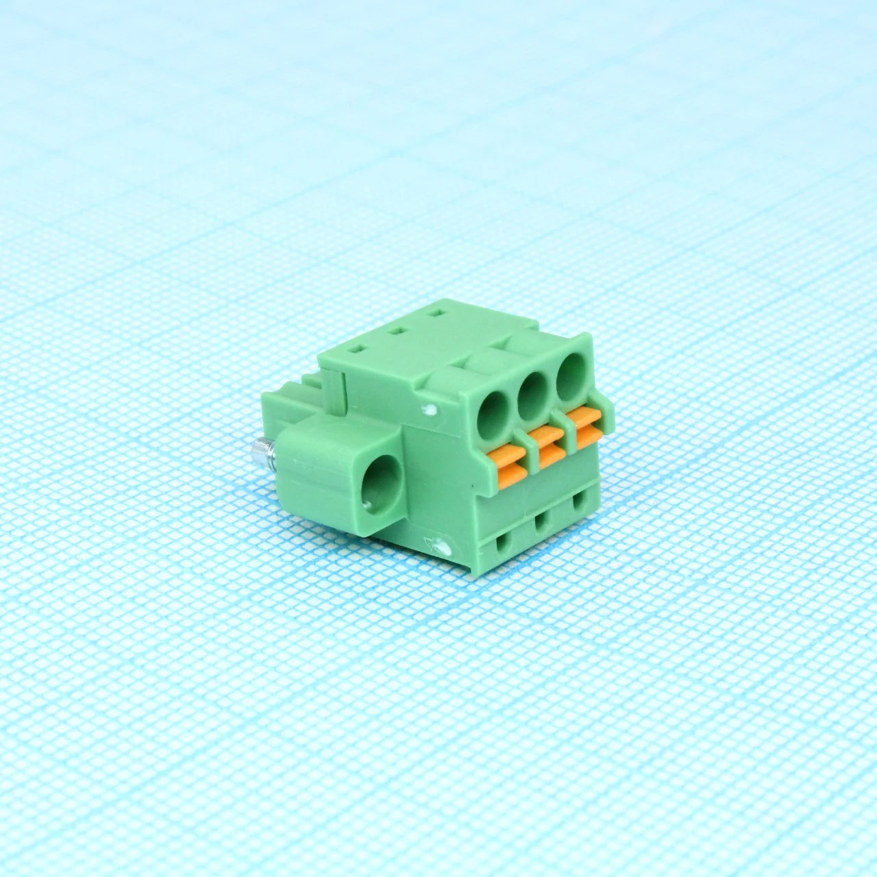 FK-MCP 1.5/ 3-STF-3.81 - Разъемы для печатной платы, номинальный ток: 8 A, расчетное напряжение (III/2): 160 В, номинальное сечение: 1,5 мм?, полюсов: 3, размер шага: 3,81 мм, тип подключения: Пружинные зажимы Push-in, цвет: зеленый