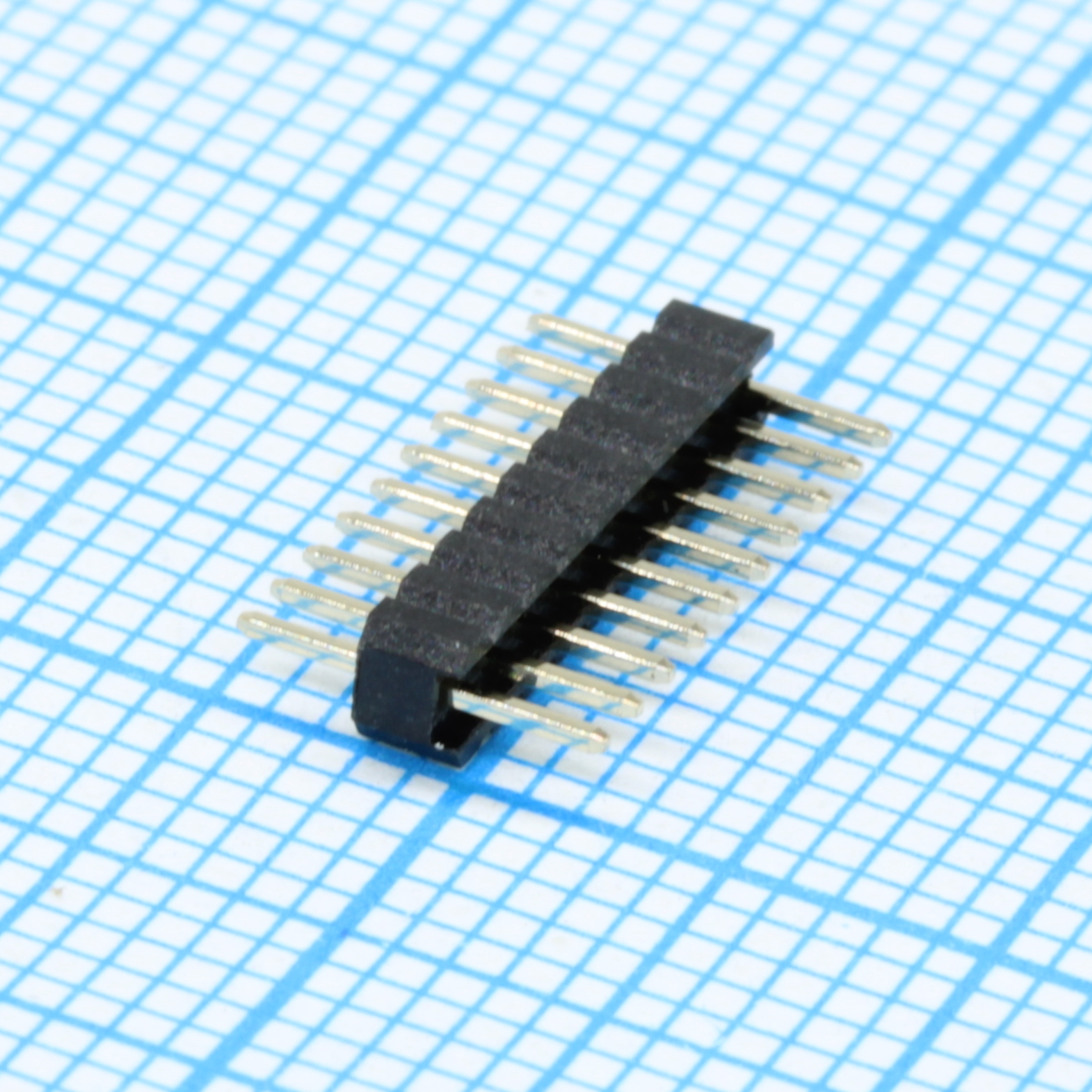 DS1031-01-1X10P8BV31-3A - Соединитель штыревой 1х10 контактов, шаг 1.27мм, 300В 1А, монтаж в отверстия