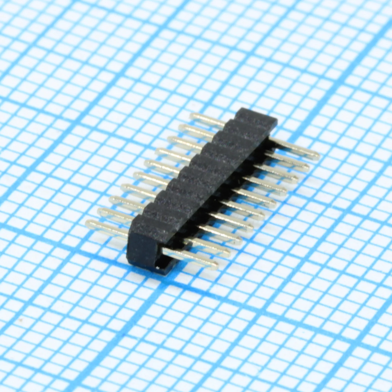 DS1031-01-1X10P8BV31-3A - Соединитель штыревой 1х10 контактов, шаг 1.27мм, 300В 1А, монтаж в отверстия