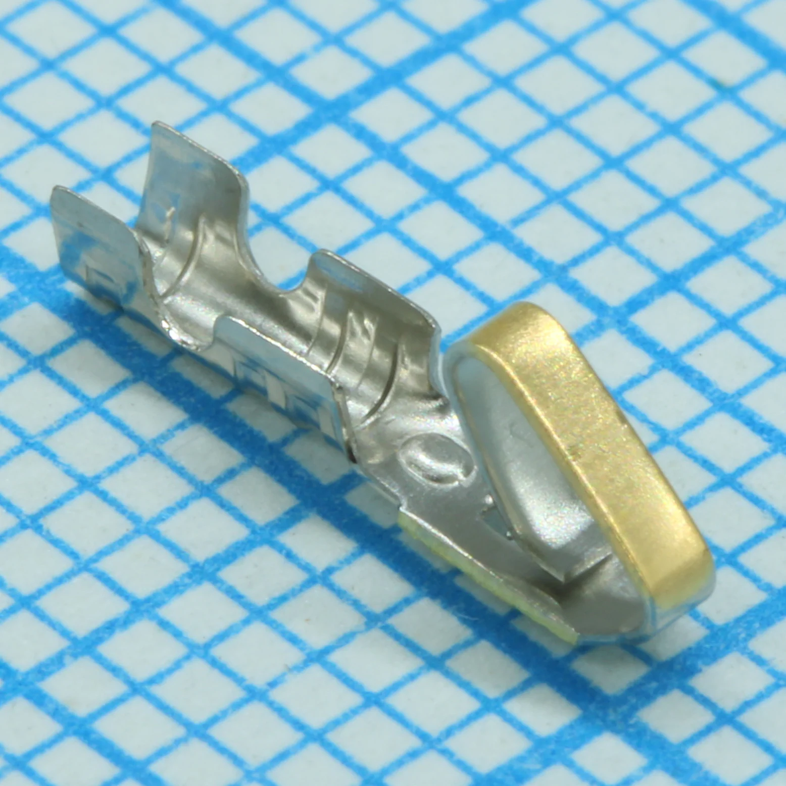 8550102 - Контакт-гнездо прямой монтаж на кабель 22-30AWG серия KK® пакет