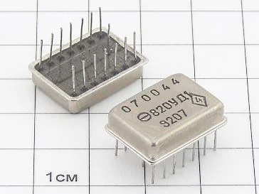 Микросхема 820УД1