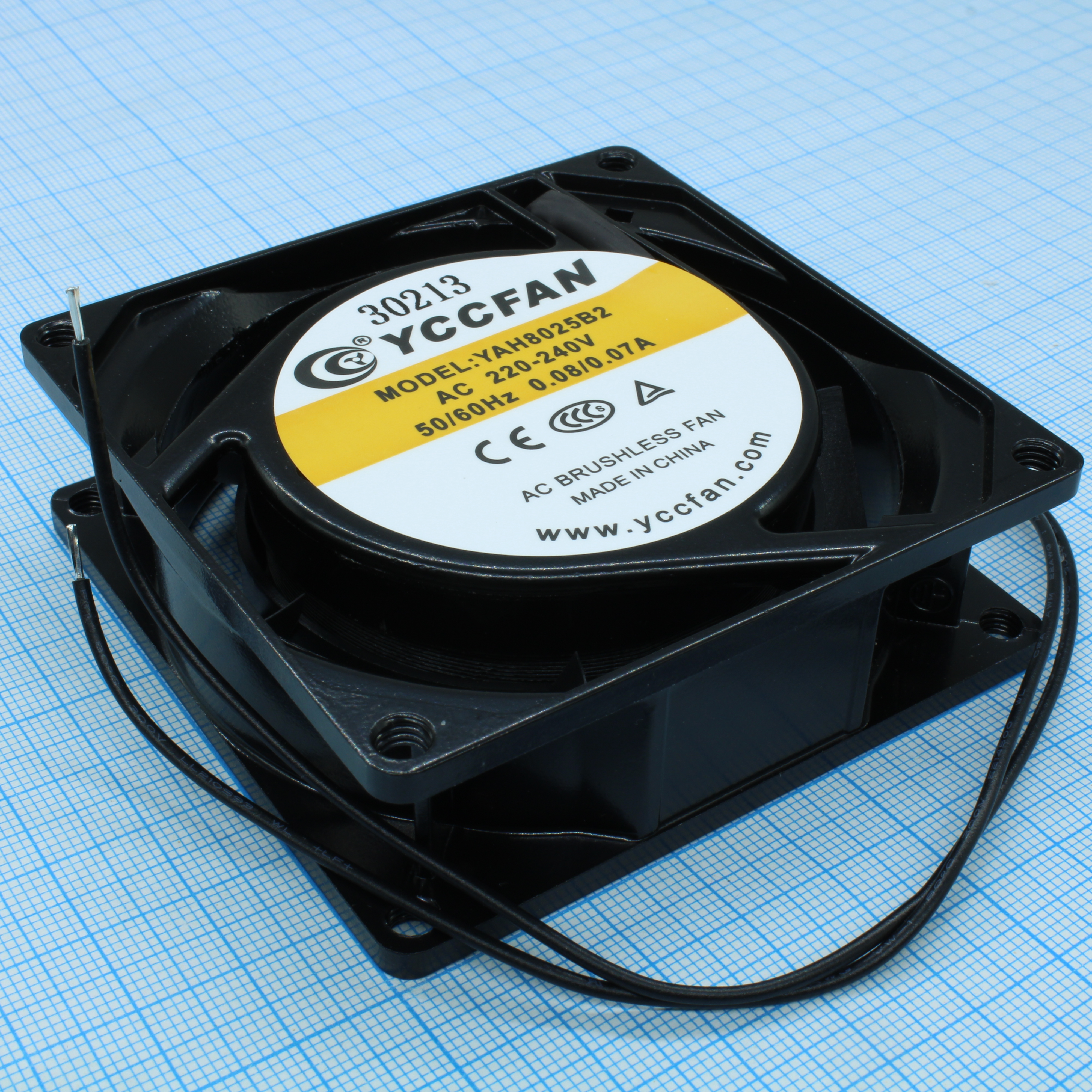 YAH8025B2 - Вентилятор 220В AC, 15.4W, 2500об/мин., 80x80х25мм, 30.4м3/час, 29дБ, подшипник качения, тип вывода - провод 250мм, -10°C~+70°C