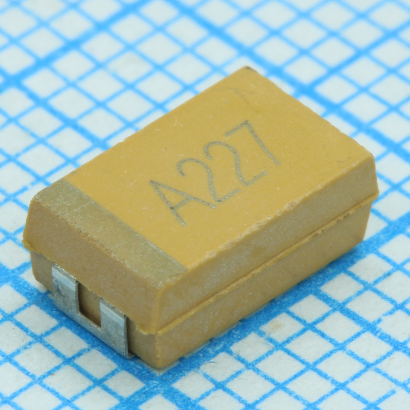 TS20001C470KDT000R - ЧИП-конденсатор танталовый 47мкФ ±10% 16В типоразмер D (7.3 X 4.3 X 2.8мм) 125С лента на катушке