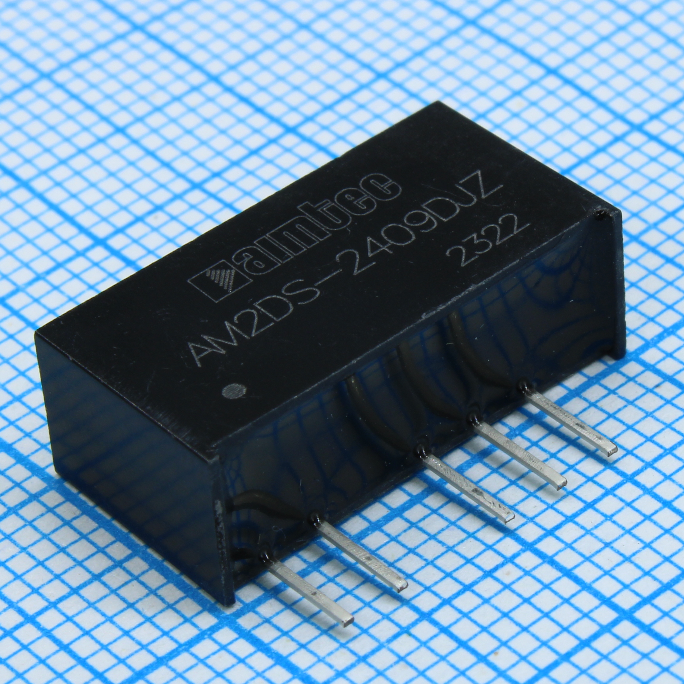 AM2DS-2409DJZ - DC/DC, 2Вт, вход 21.6…26.4В, выход ±9В/±0.011…0.111А, изоляция 1500В DC, КПД 81%, максимальная емкостная нагрузка не более ±470мкФ, SIP7, 19.65x7.05x10.16мм, -40…105°C, пластик