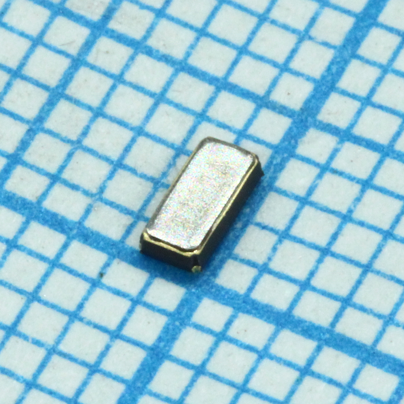 WTL1X85264FO - Резонатор кварцевый 32.768кГц 20ppm, 12.5пФ SMD -40...+85°C