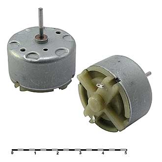 R500-18280  1.5V - Электродвигатель 1.5V 0,07Вт, 1350/1074об/мин 20х32мм вал 2х9мм