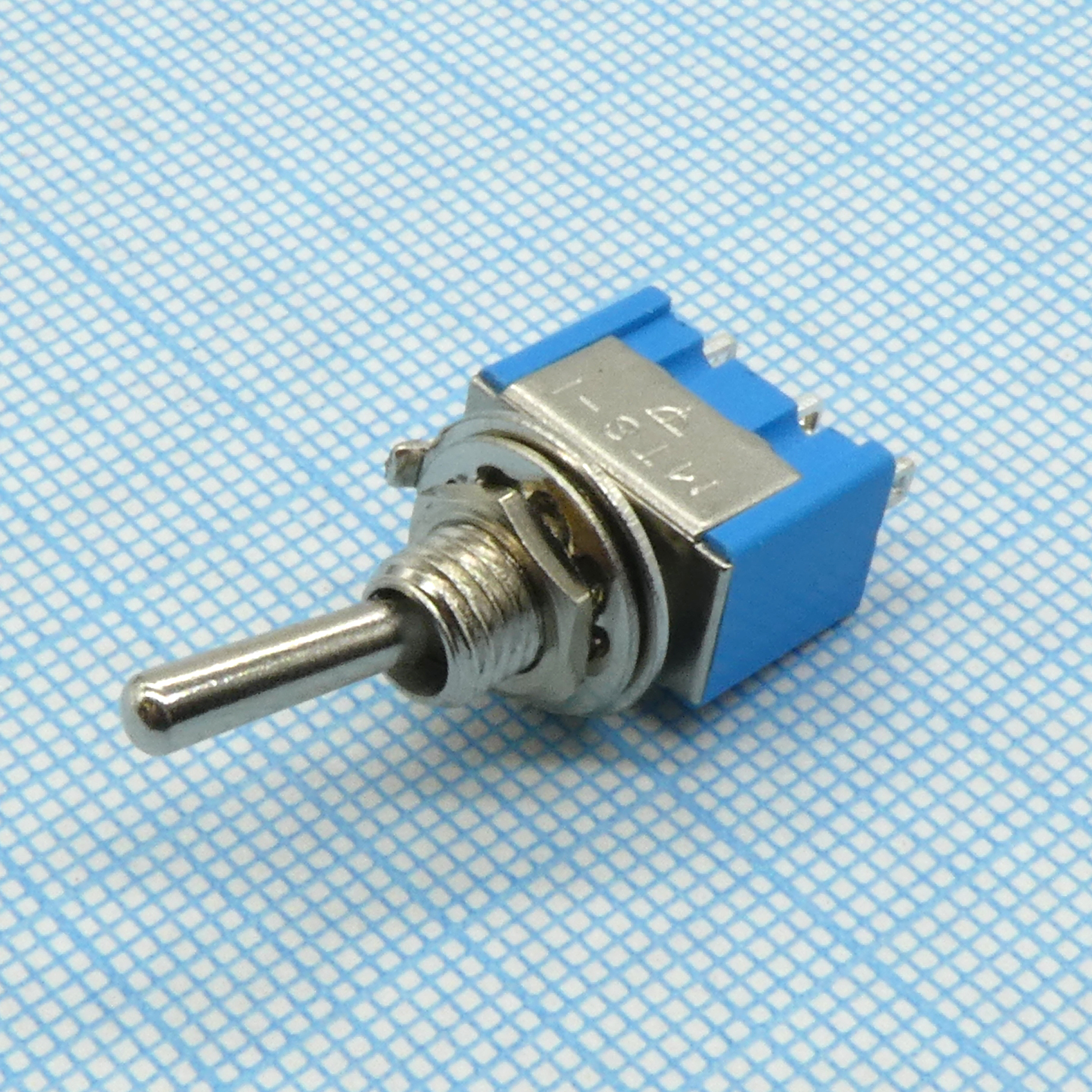 MTS-102-A1 - Тумблер ON-ON (3A 250VAC) SPDT 3P
