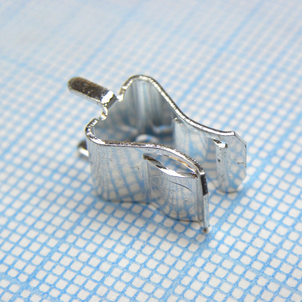 10207101009 - Контакты-держатели предохранителя (клипса) диаметром 6,3мм, монтаж на плату, 6.3А 250В