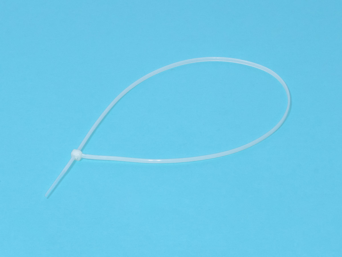 CV-400S - Стяжка 400х2,5мм, белая, упак. 100 шт.