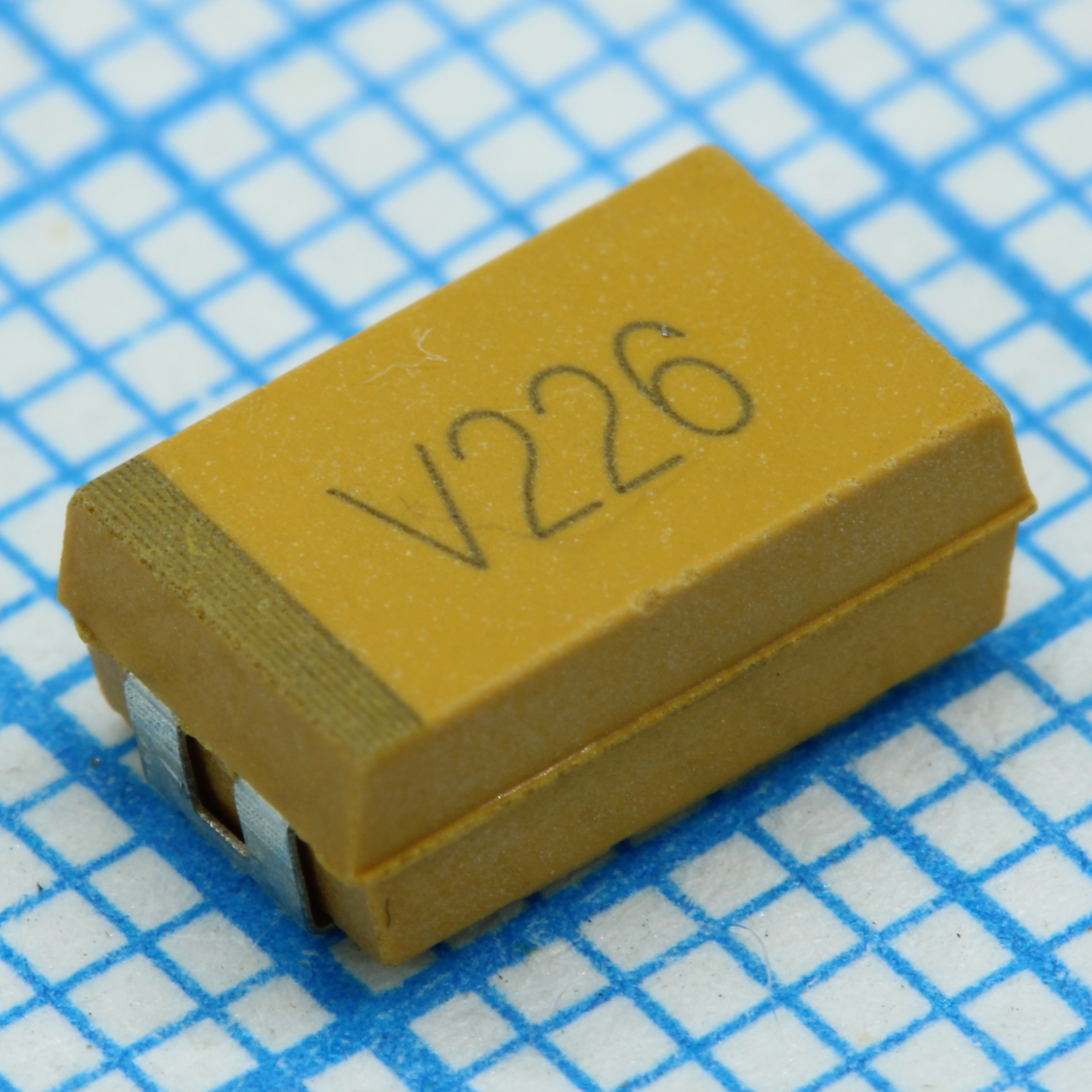 CA45-D035K226T - Конденсатор танталовый 22мкФ 35В ±10% типоразмер D-7343