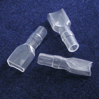 DR187-32-23-15.5 - Изолятор для плоских клемм, ширина 6мм, высота 2.3мм, длина 23мм, диаметр проводника 3.2мм