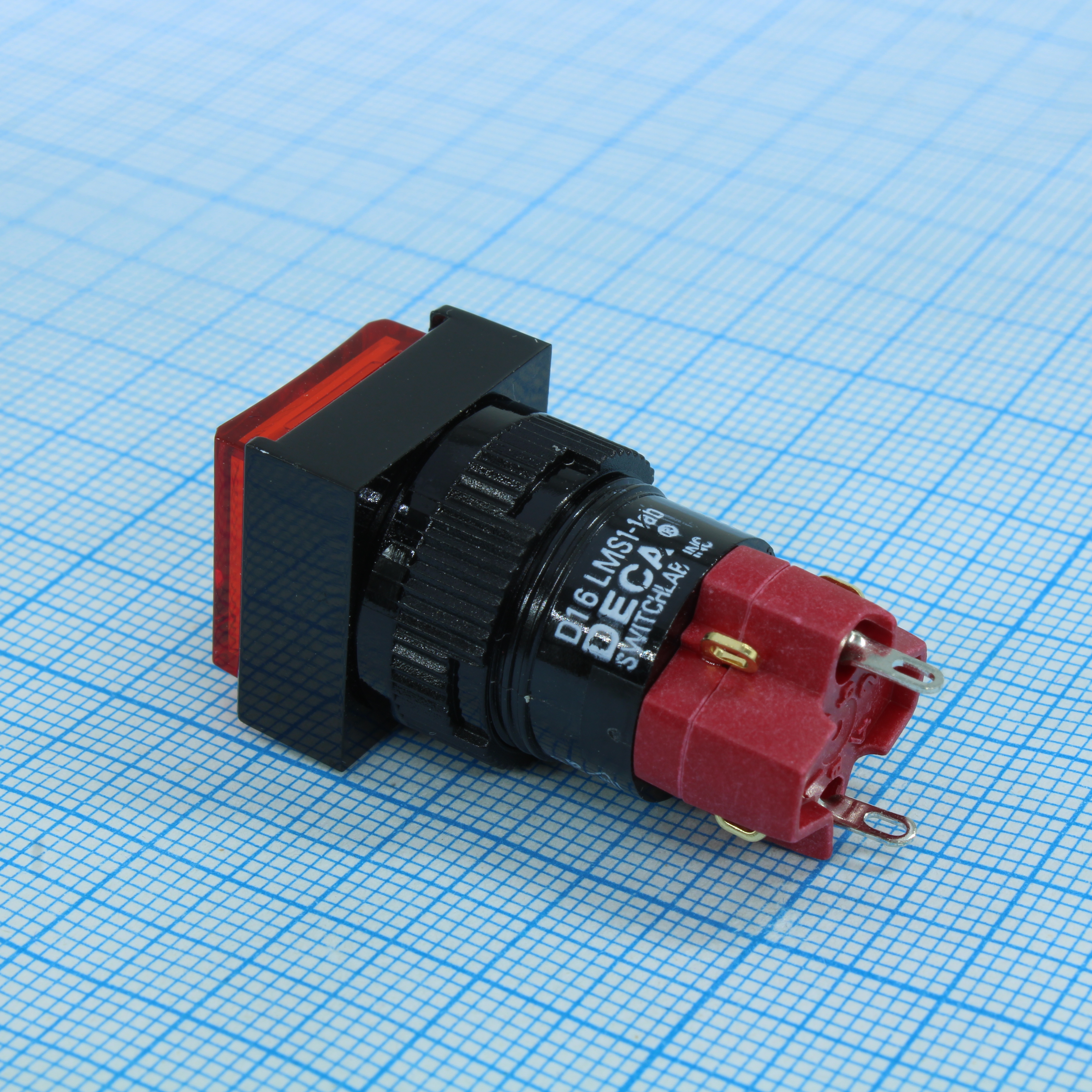 D16LMS1-1ABOR - D16LMS1-1ABOR, Переключатель кнопочный без фиксации 250В/5А
