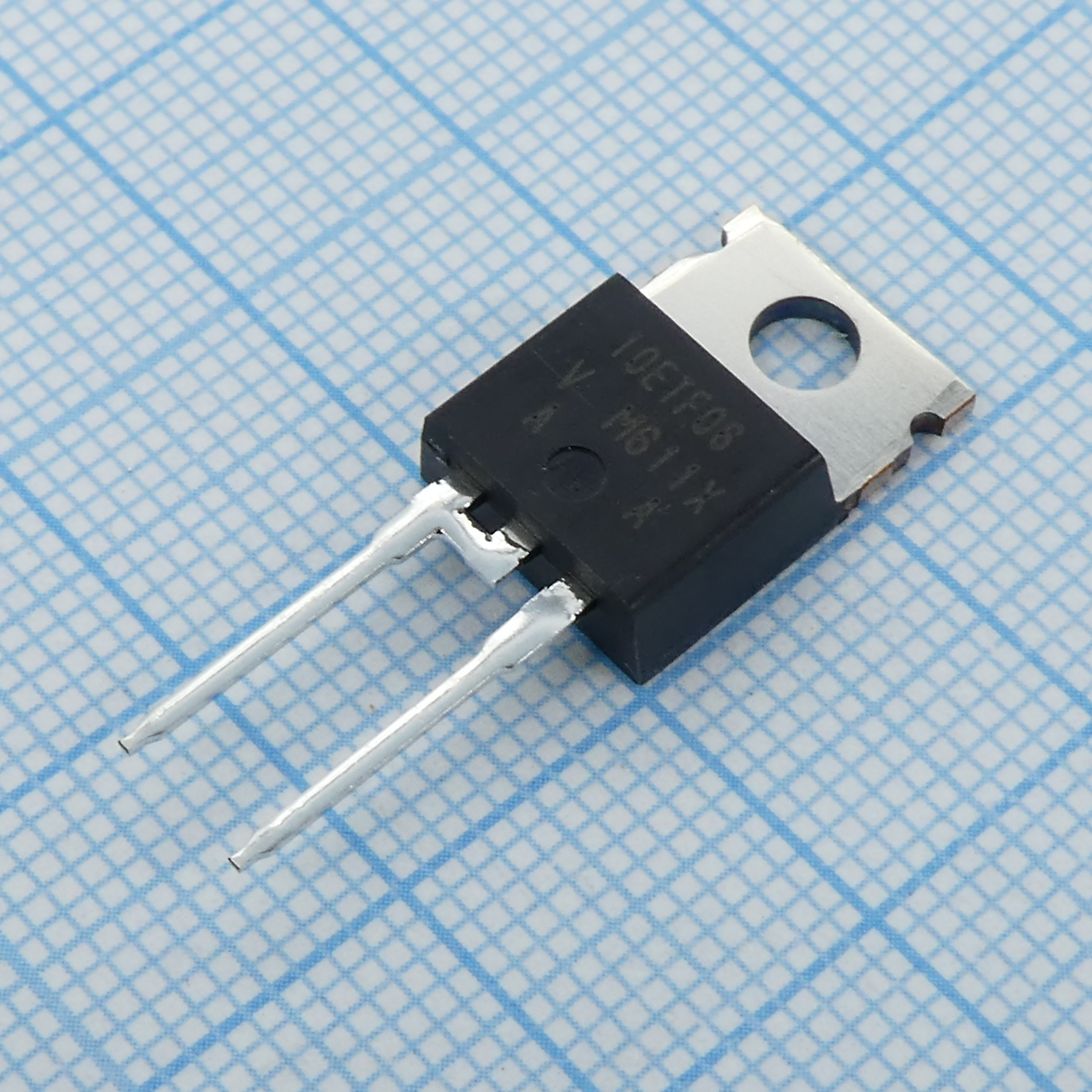 VS-10ETF06-M3 - Диод выпрямительный общего применения 600В 10А