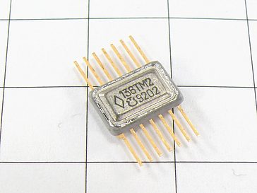 Микросхема 136ТМ2