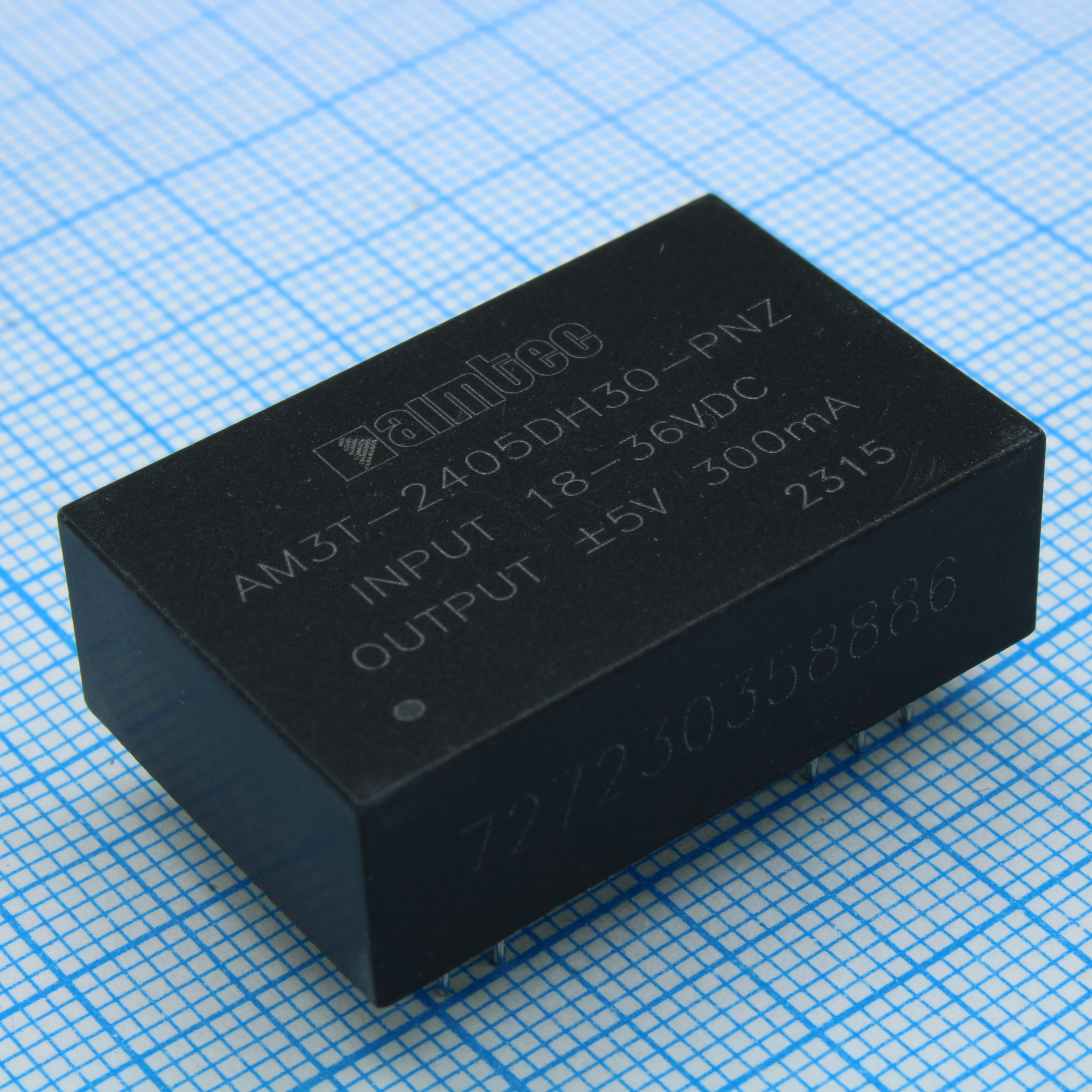 AM3T-2405DH30-PNZ - DC/DC преобразователь 3 Вт  вход 18...36В  выход ±5В  ±0.3А   -40...+85°C, дерейтинг при +85°C изоляция 3000VDC MTBF 1000000 часов  КПД 82 %  ёмк. нагрузка макс. ±2200 мкФ корпус DIP24, пластик монтаж на печатную плату 20.3x31.6x10.2 м