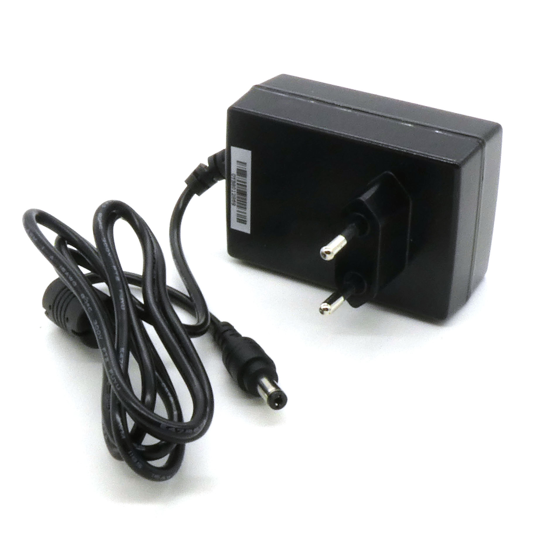 GS18E05-P1J - AC-DC, 15Вт, вход 90…264В AC, 47...63 Гц/135…370В DC,  выход 5В/3A, изоляция 4242В AC, настенный 79x54x33мм, 0…+50°С, двухполюсная евровилка, выходной разъем 11мм, диам. 5.5х2.1мм