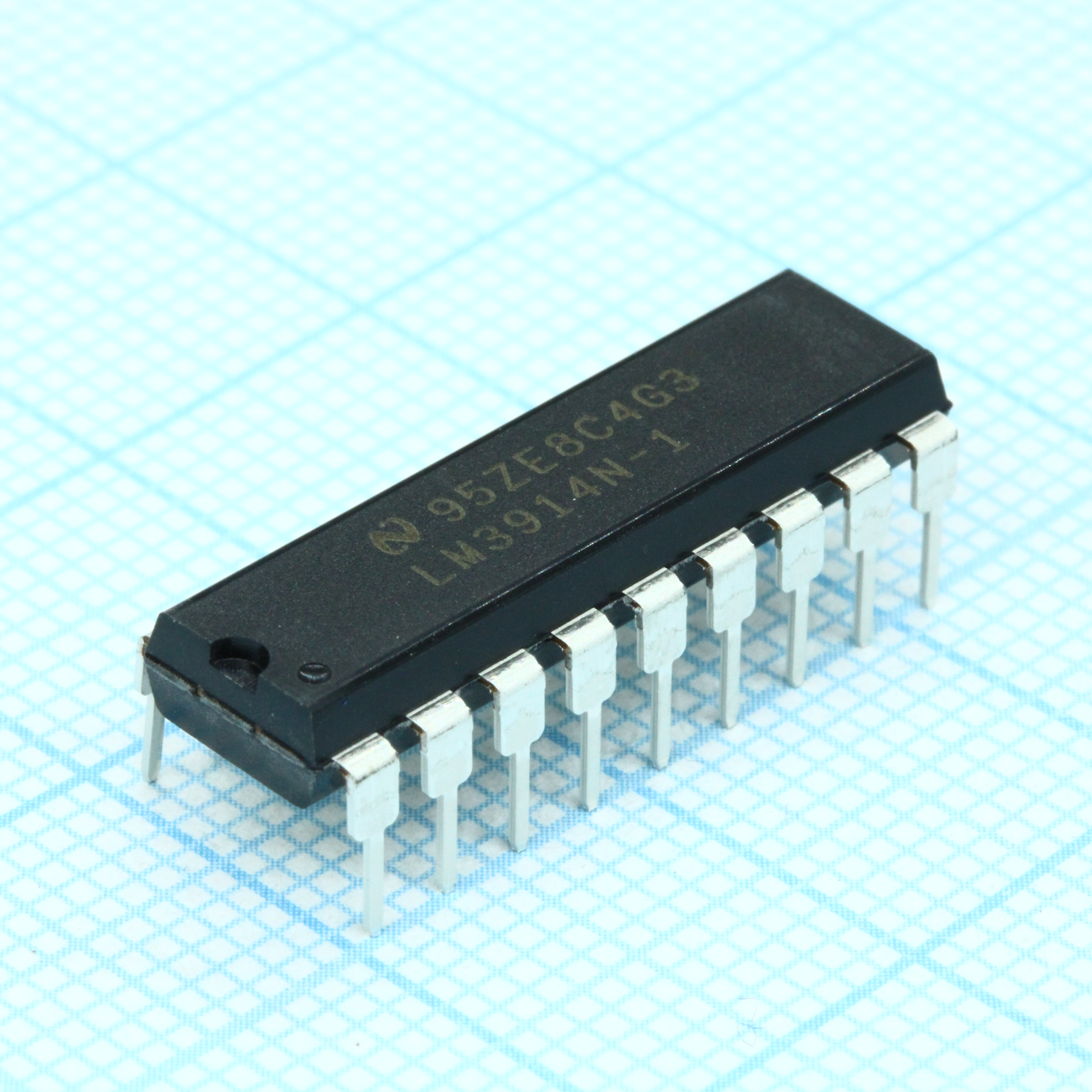 LM3914N-1/NOPB - Драйвер светодиодной шкалы 18-DIP