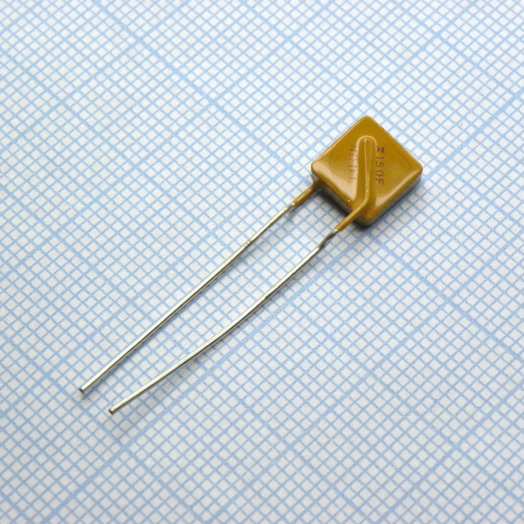 TRF600-150 - Самовосстанавливающийся предохранитель PTC 0.15A(hold) 0.3A(trip) 600VAC 250VDC 3A  1W 1.4s 6Ohm Radial 9 X 4.6 X 12.5mm