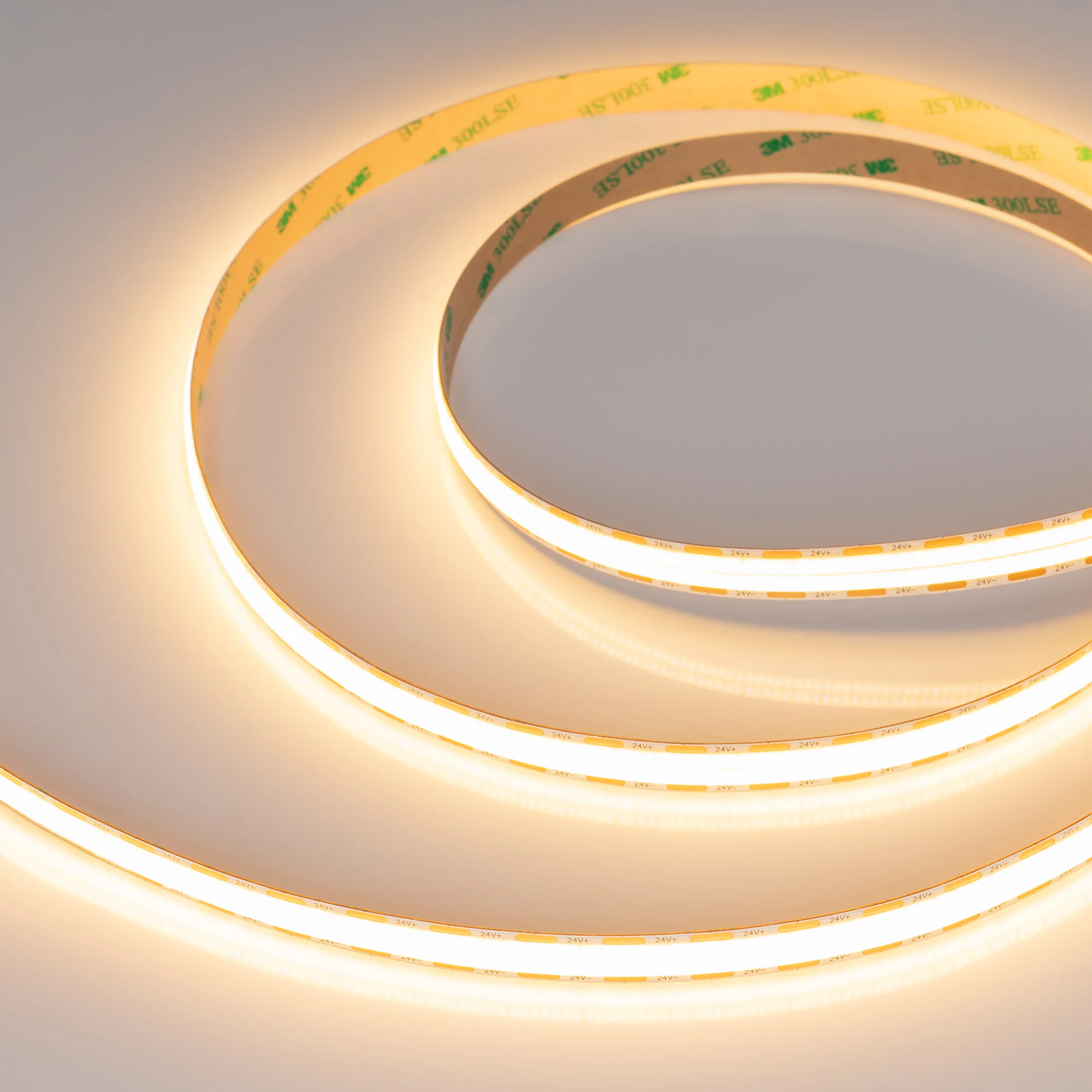 Лента COB-X1088-12mm 24V Warm2700 (22 W/m, IP20, 5m) 046933 - Лента COB сплошной засветки без видимых светодиодов. Светодиоды CSP  1088 шт/м (5440 шт на 5м). Цвет свечения ТЕПЛЫЙ 2700K, цветопередача CRI>90, угол 140°. Мощность 22 Вт/м (110 Вт на 5м), пит