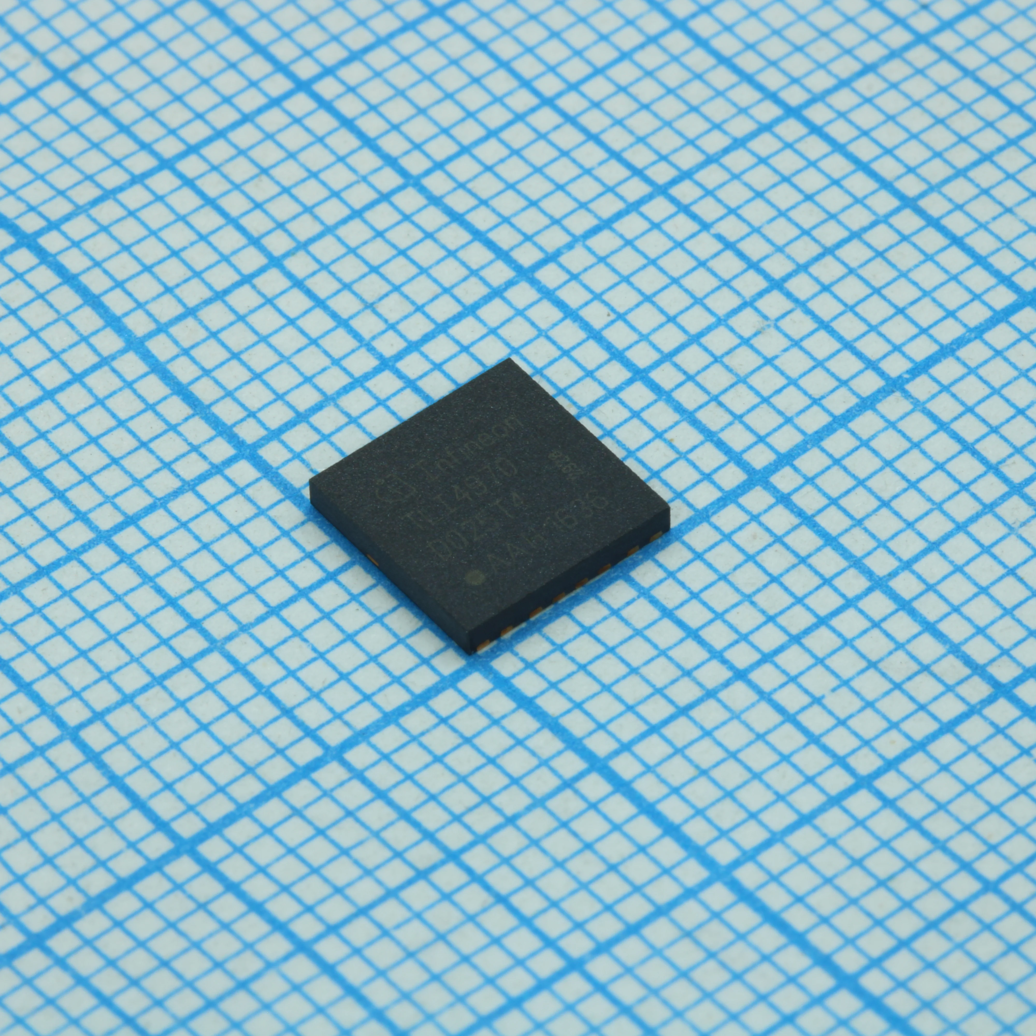 TLI4970D025T4XUMA1 - Датчик тока  AC/DC 3.3В 8-Pin TISON EP лента на катушке