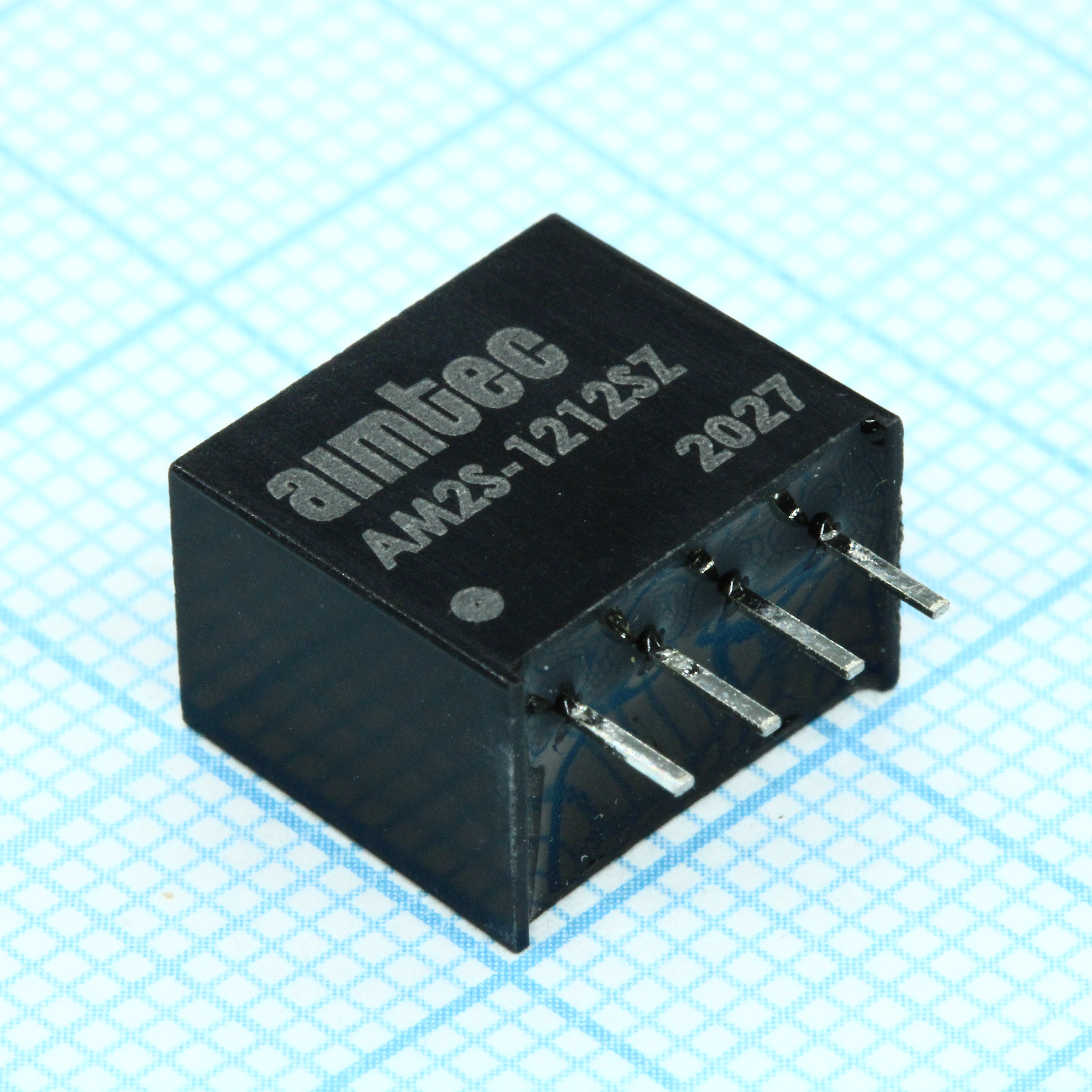 AM2S-1212SZ - DC/DC, 2Вт, вход 10.8…13.2В, выход 12В/0.167А, изоляция 1000В DC, КПД 85%, максимальная емкостная нагрузка не более 470мкФ, SIP4, 11.68x7.5x10.15мм, -40…85°C, пластик