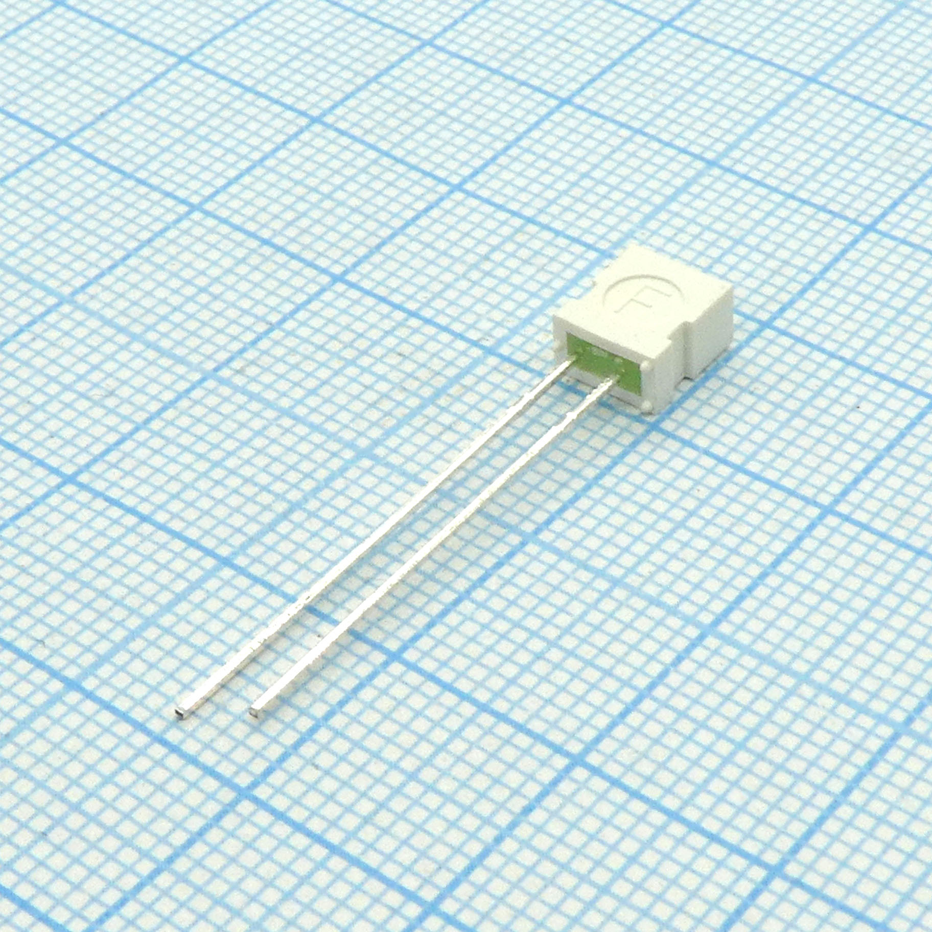 L-1043SGDT - Светодиод 3,65х6,15мм/зеленый/568нм/5-10мкд/100°