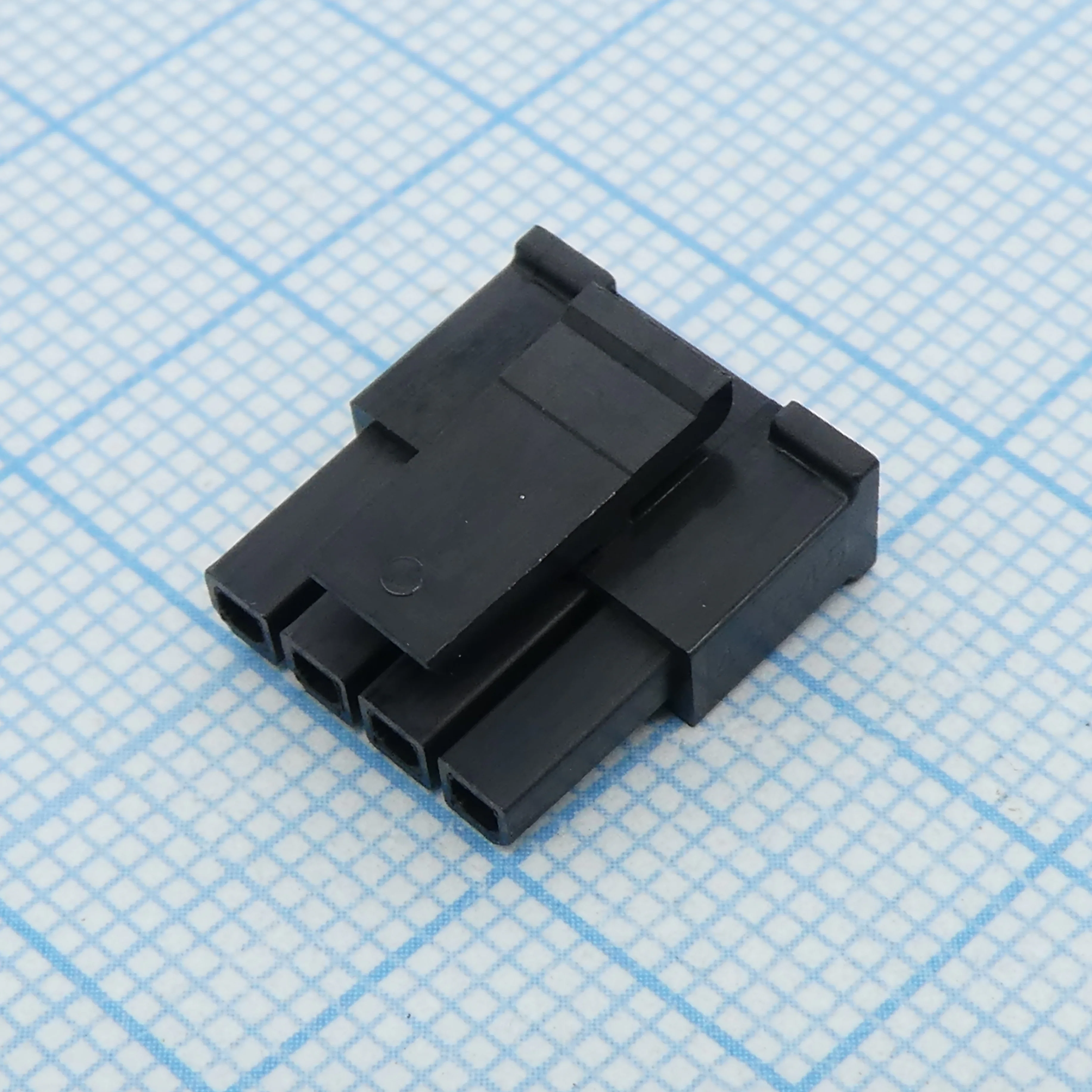 436450400 - Корпус разъема, однорядный, Серия Micro-Fit 3.0, Гнездо, 4 вывод(-ов), 3 мм